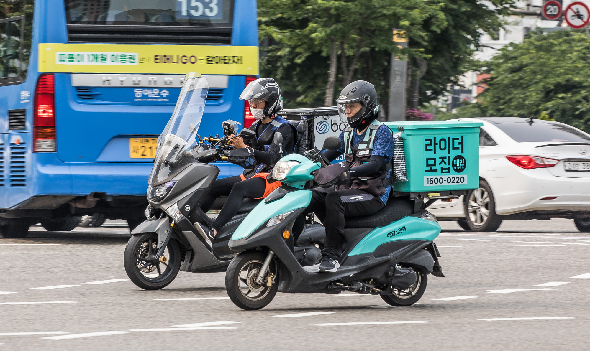 경제;재테크;자영업;배달업;배달오토바이;배달의민족;배민라이더스;쿠팡이츠;배민쿠팡이츠싸움에새우등터지는자영업