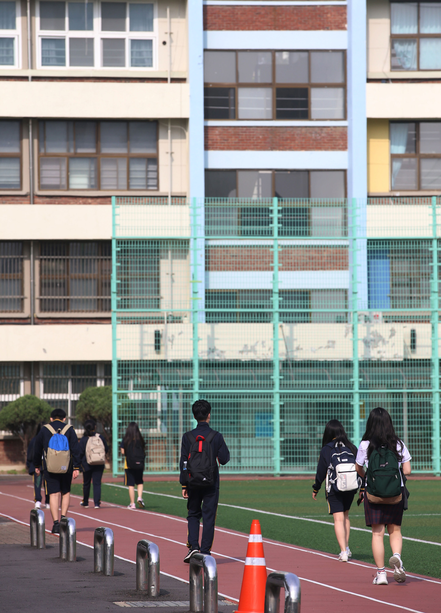 사회;코로나19;교육;학교;중학교