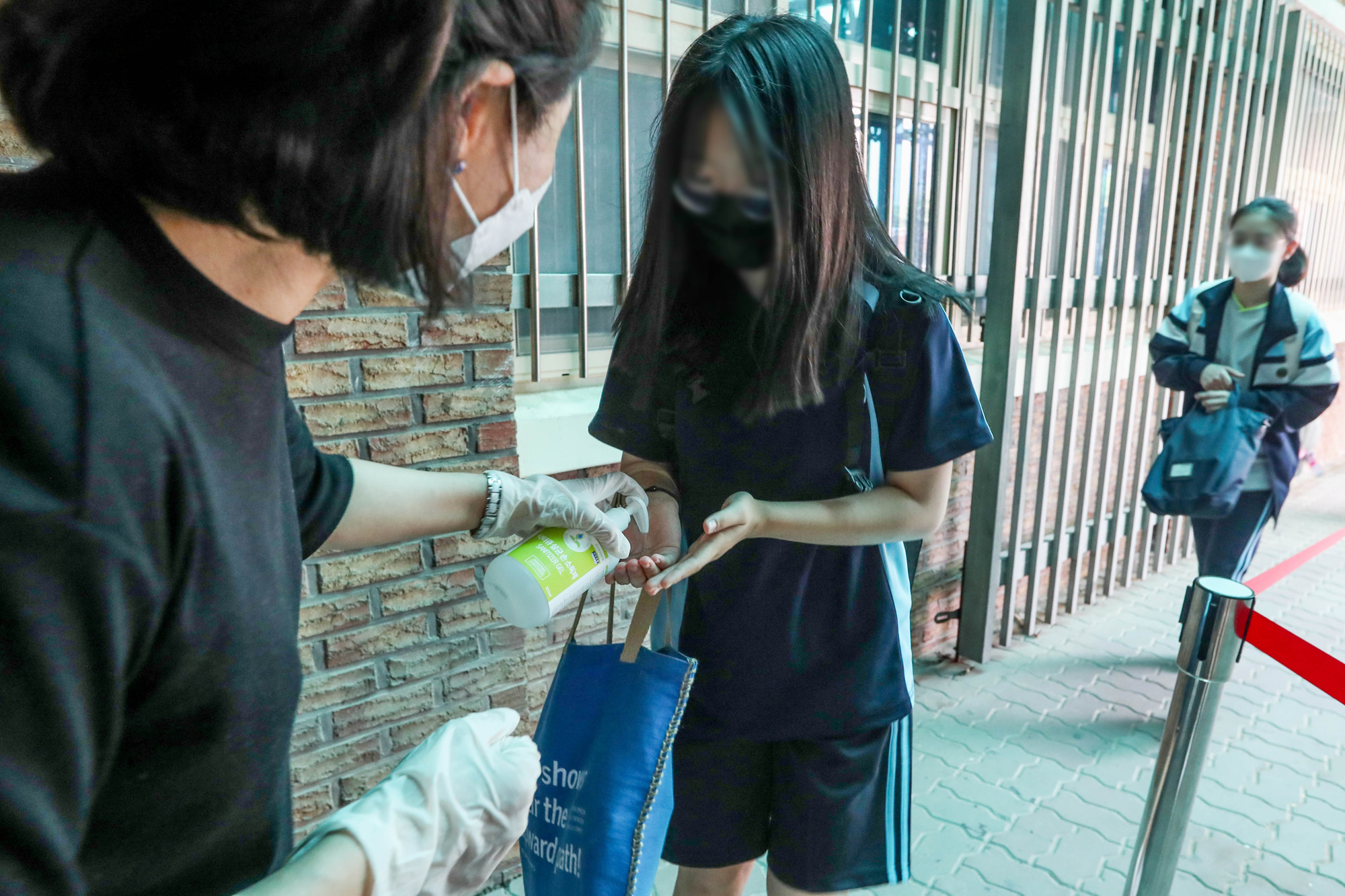 사회;코로나19;교육;학교;중학교;등교