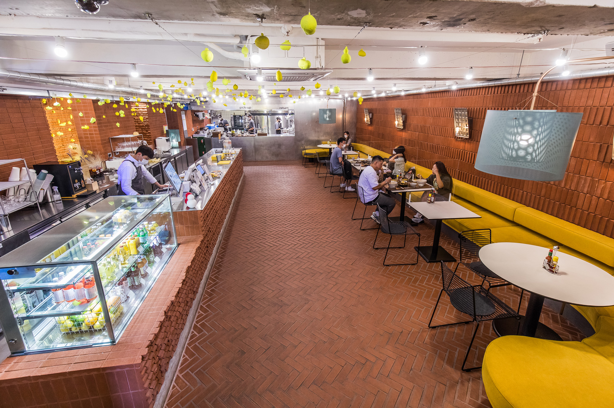 경제;기업;식품업계;플래그쉽스토어;오프라인스토어;오뚜기;롤리폴리꼬또;오뚜기오프라인식당