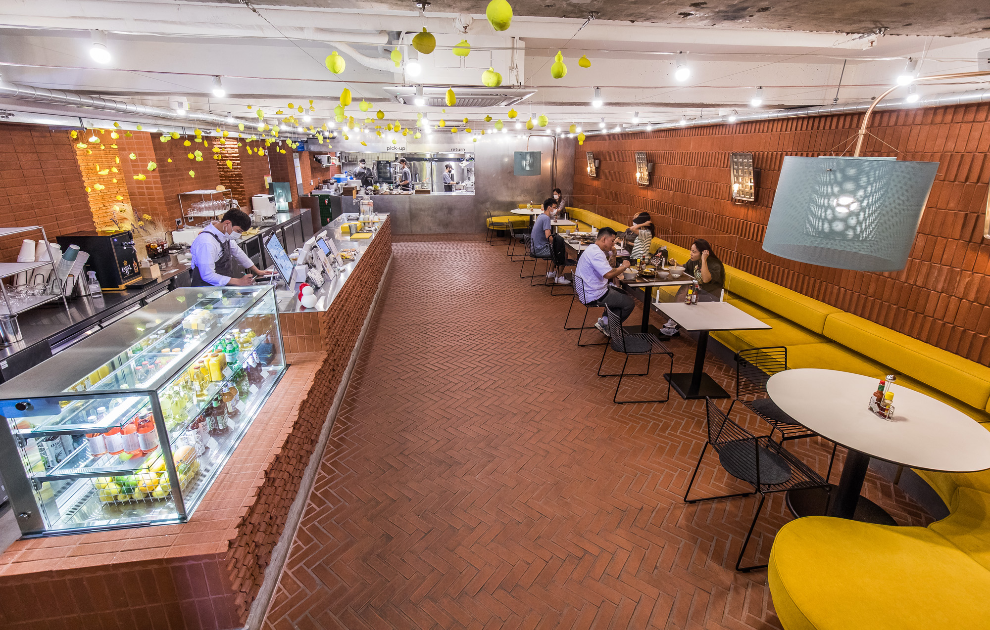 경제;기업;식품업계;플래그쉽스토어;오프라인스토어;오뚜기;롤리폴리꼬또;오뚜기오프라인식당