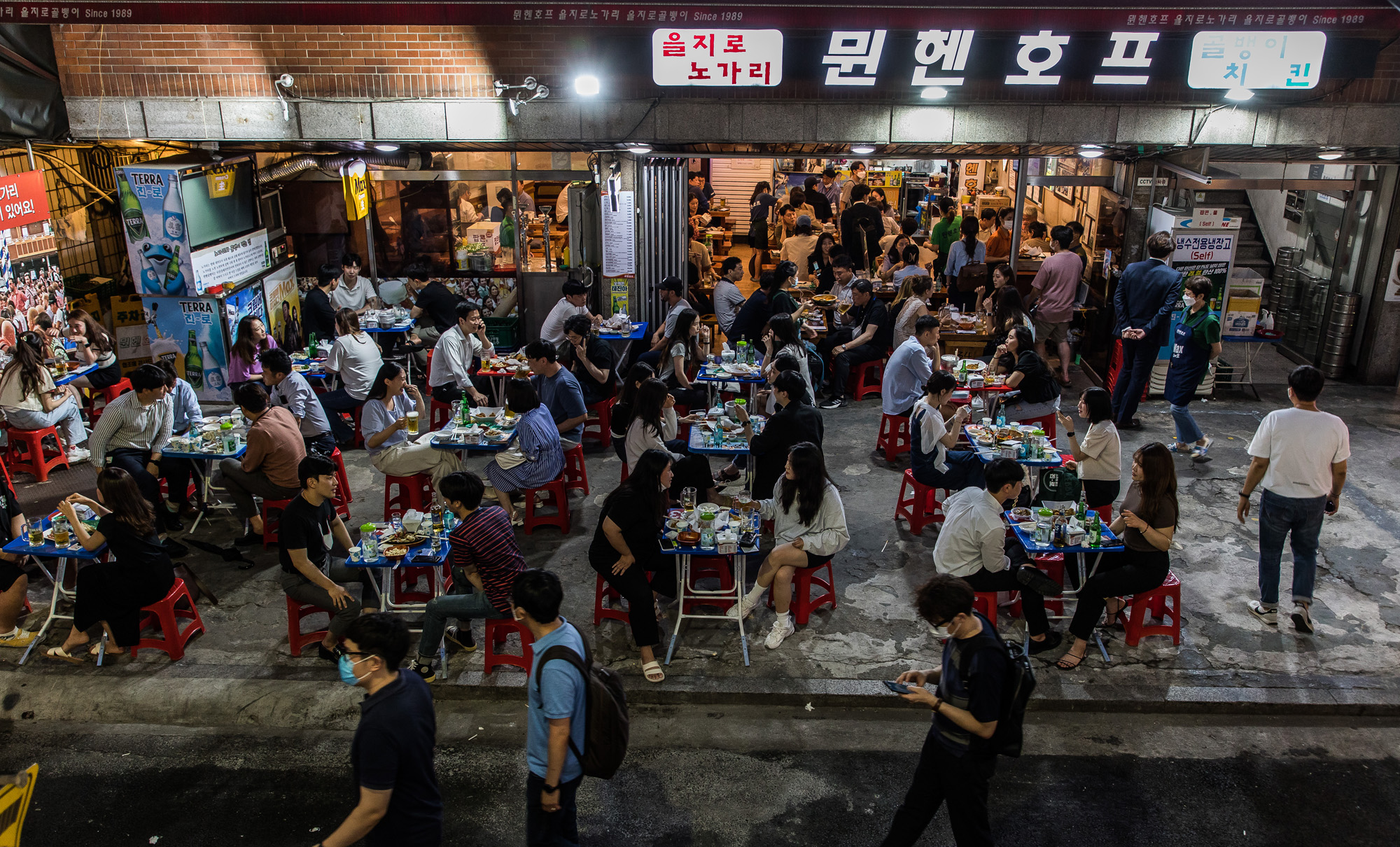 사회;세태;코로나19;신종코로나바이러스감염증;수도권방역;코로나4차대유행;2030코로나감염;을지로노가리골목