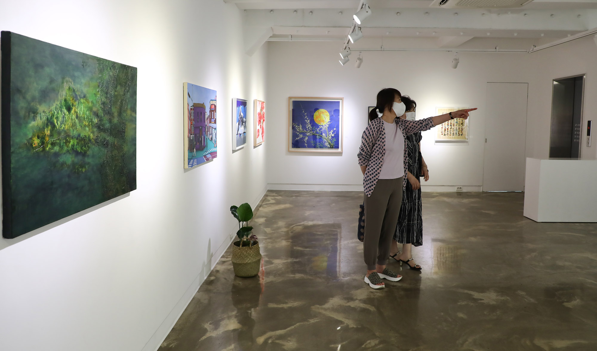 한국미술응원프로젝트;KAUP;전시회;비즈한국전시회