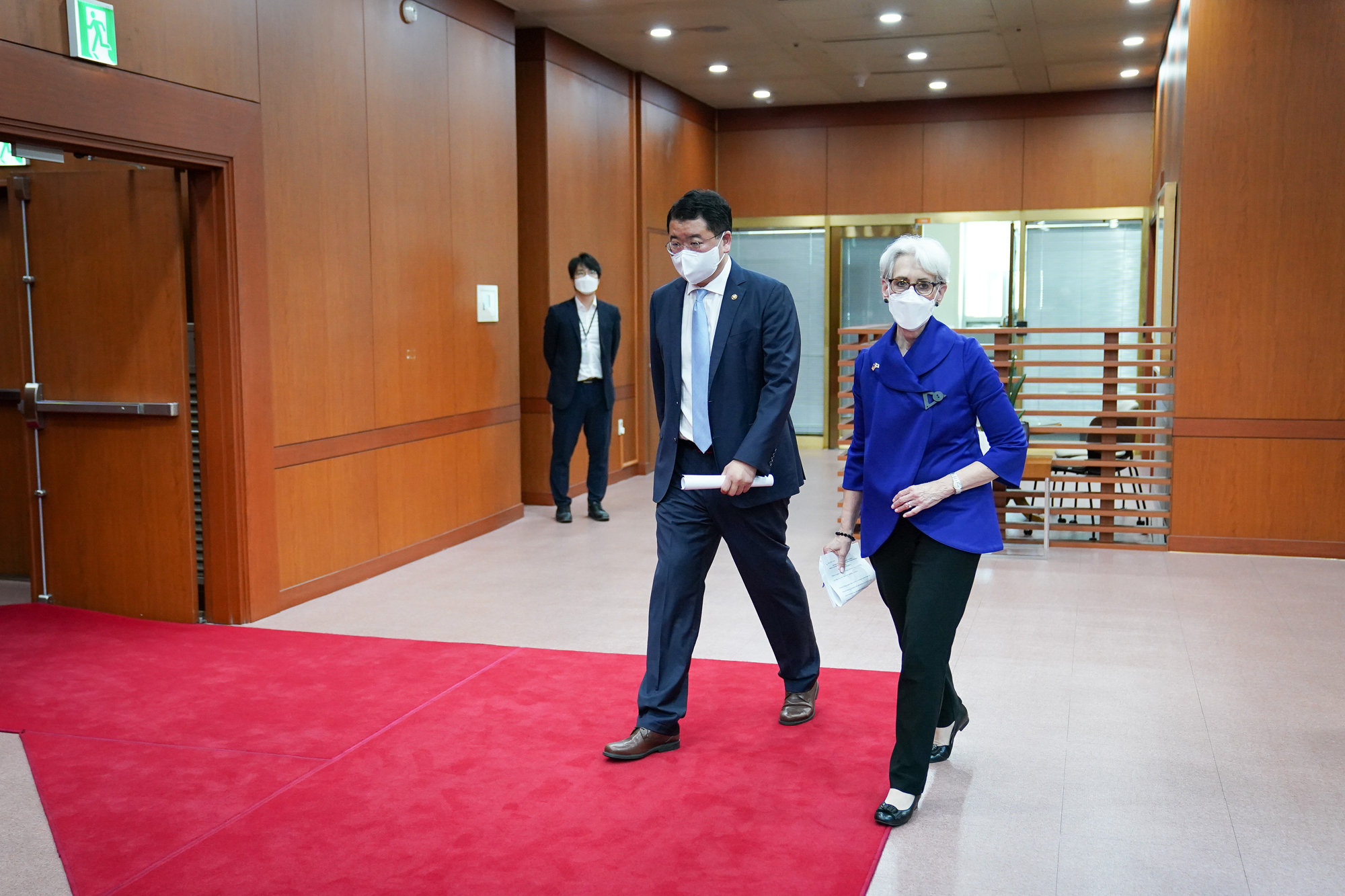 최종건 웬디 셔먼 도어스테핑