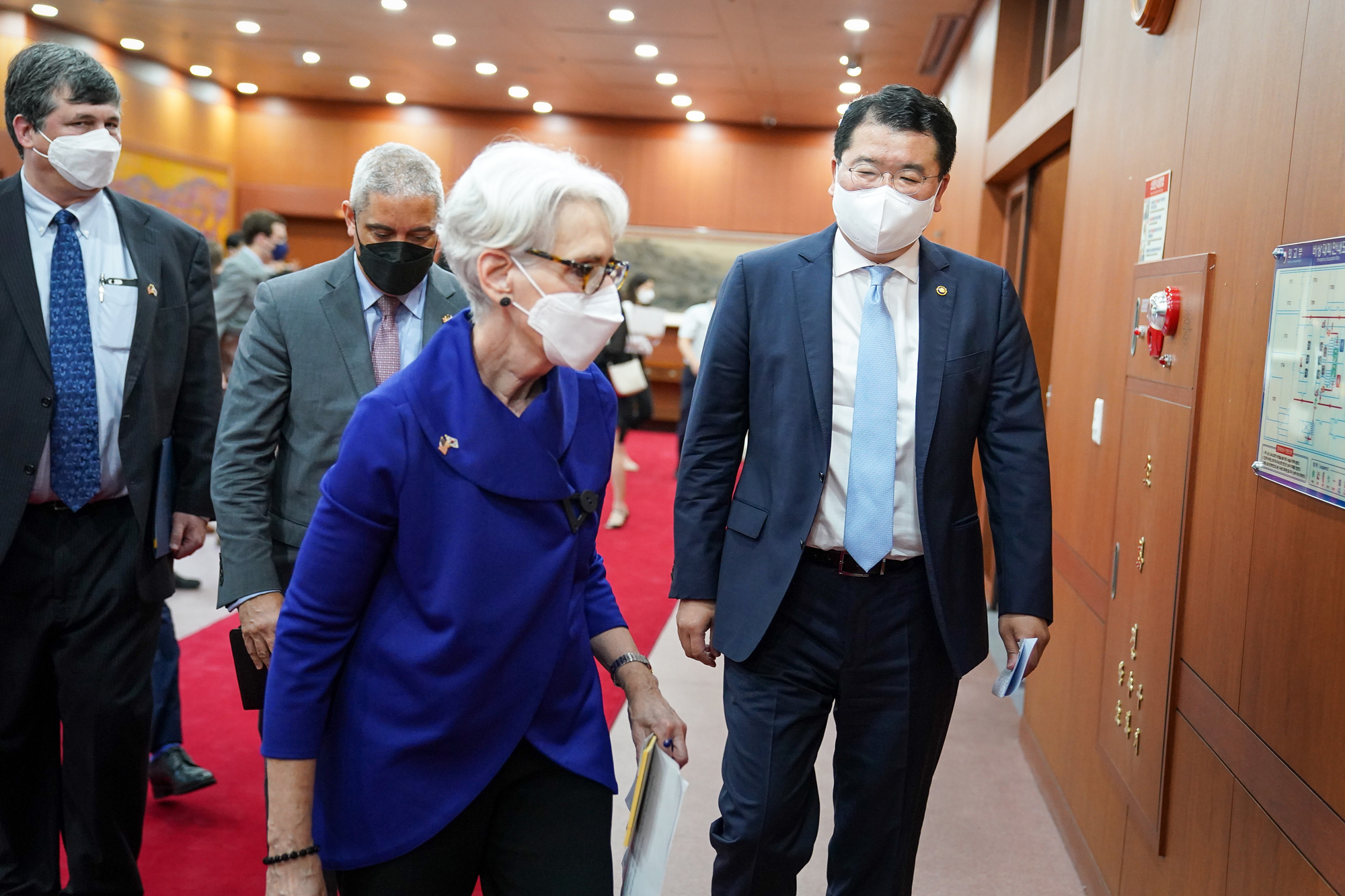 최종건 웬디 셔먼 도어스테핑