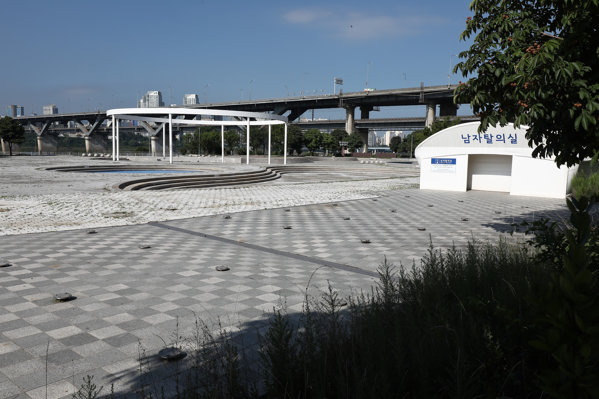 뚝섬 야외수영장 코로나