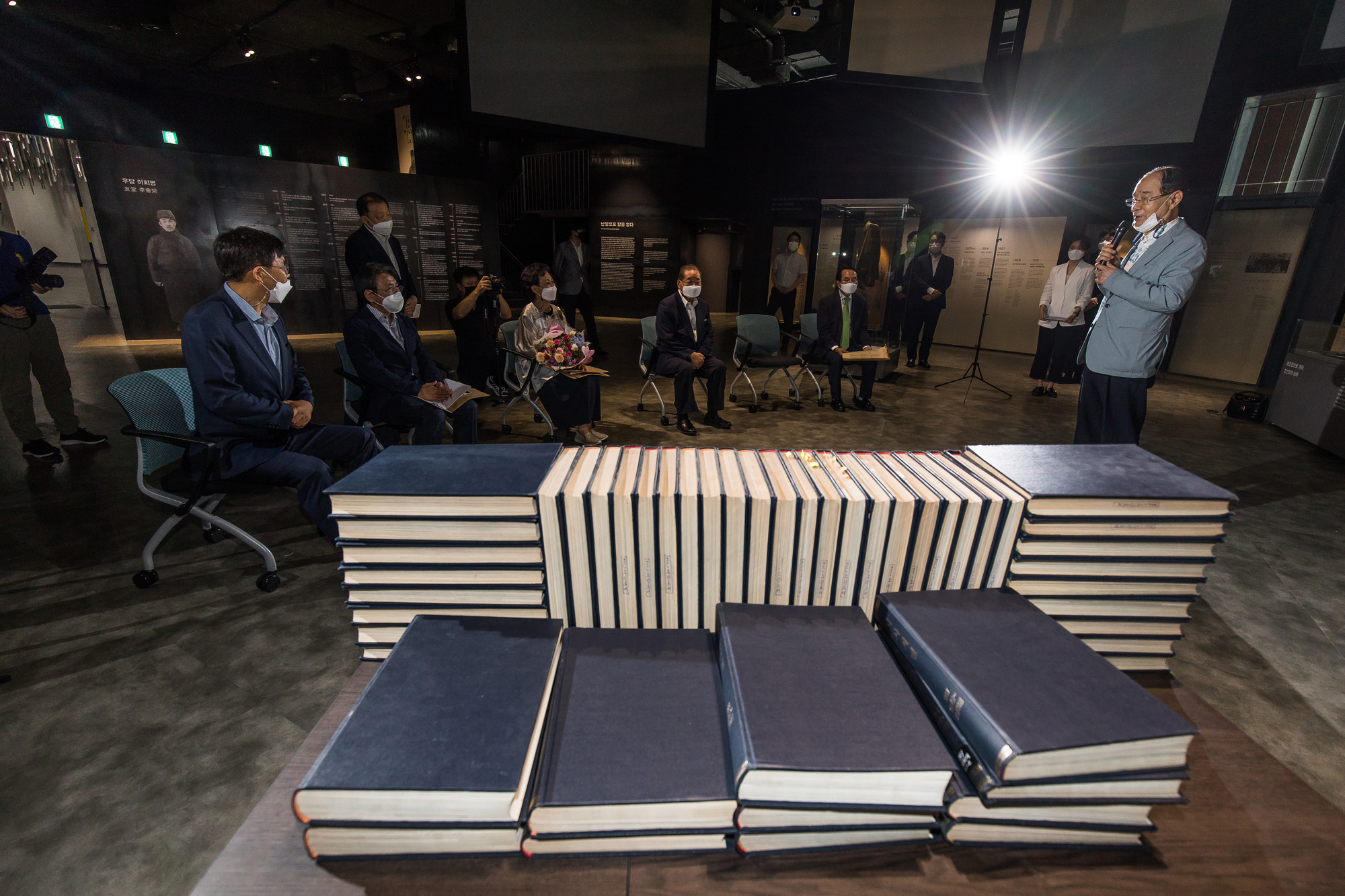 행사;시사저널;시사저널희귀본기증식;시사저널기증행사;이종찬;이종찬전국정원장;이회영기념관