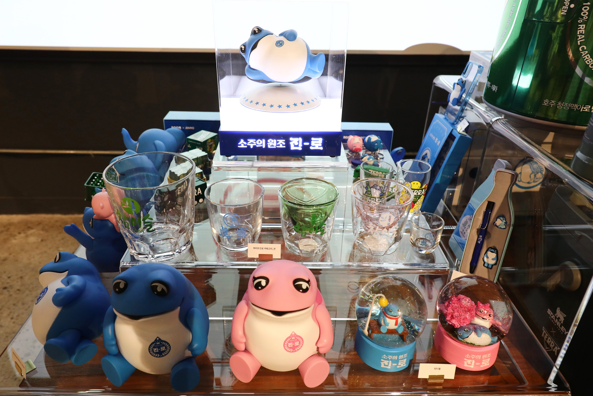 비즈한국;굿즈전시회;오브젝트바이프로젝트;데어바타테