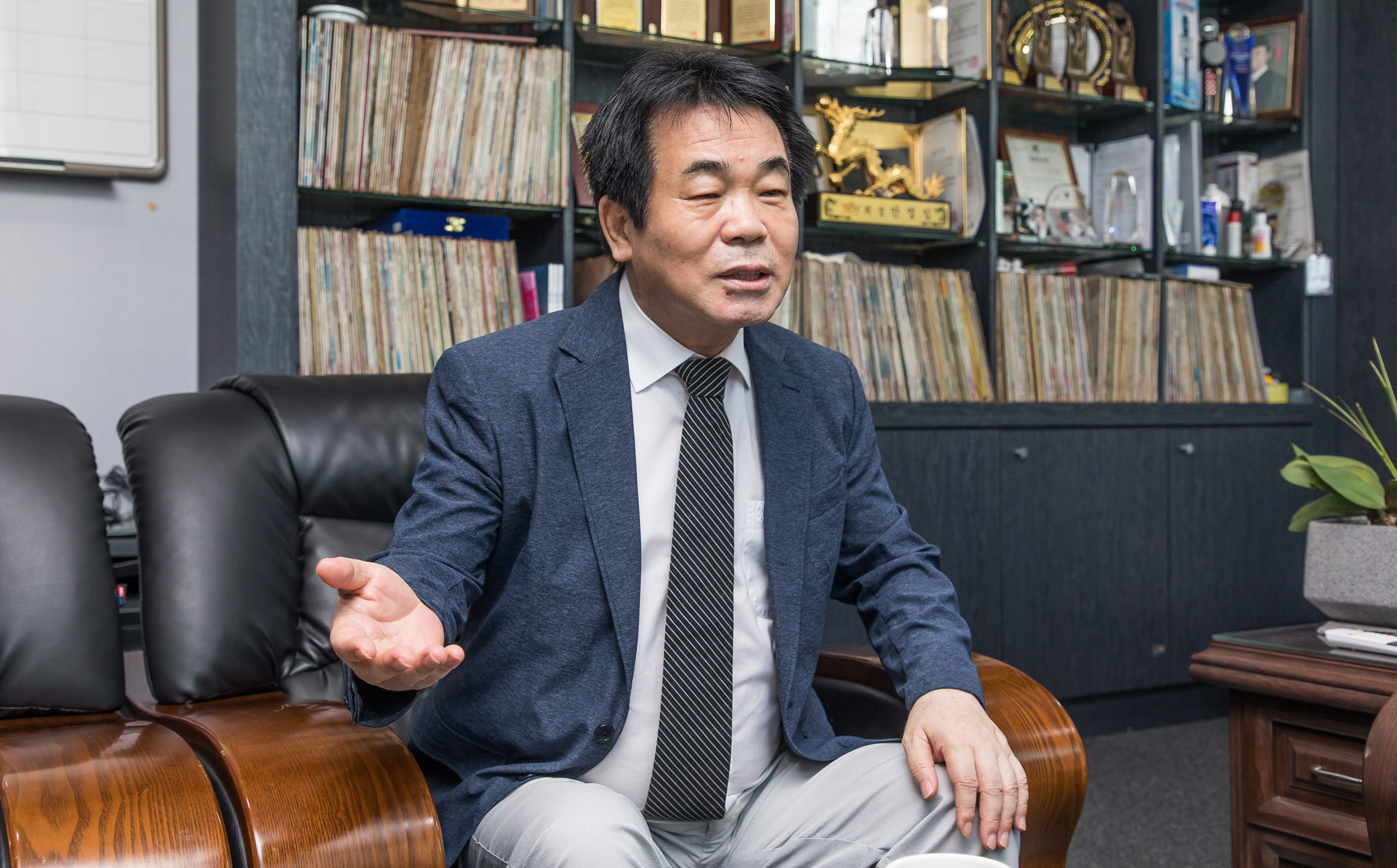 연예;가요;한국가요TV;안영일;김병걸;문희옥