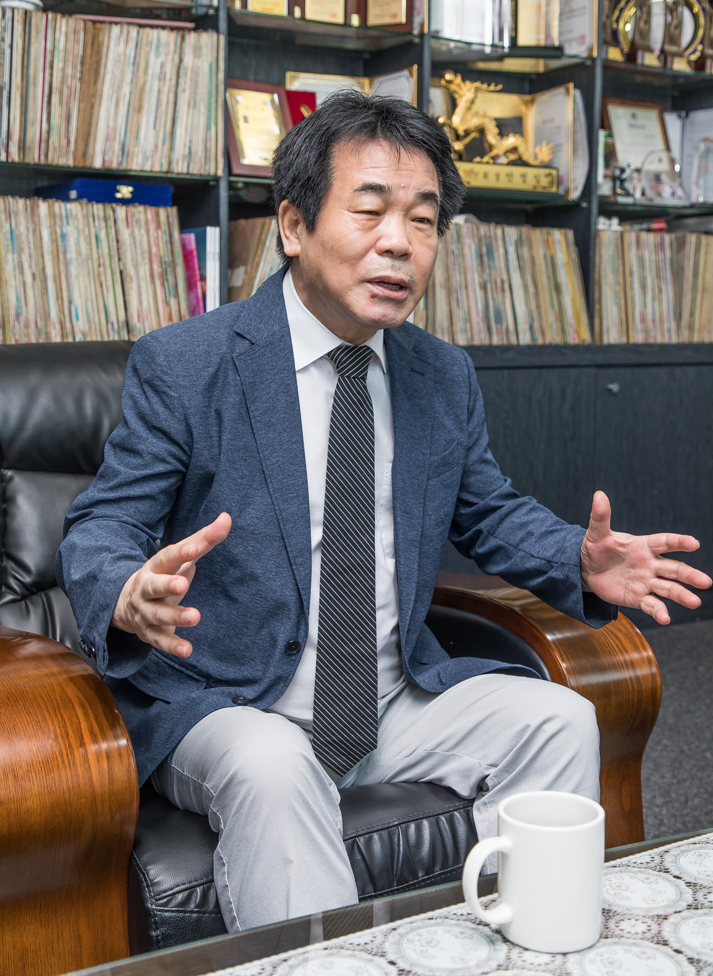 연예;가요;한국가요TV;안영일;김병걸;문희옥