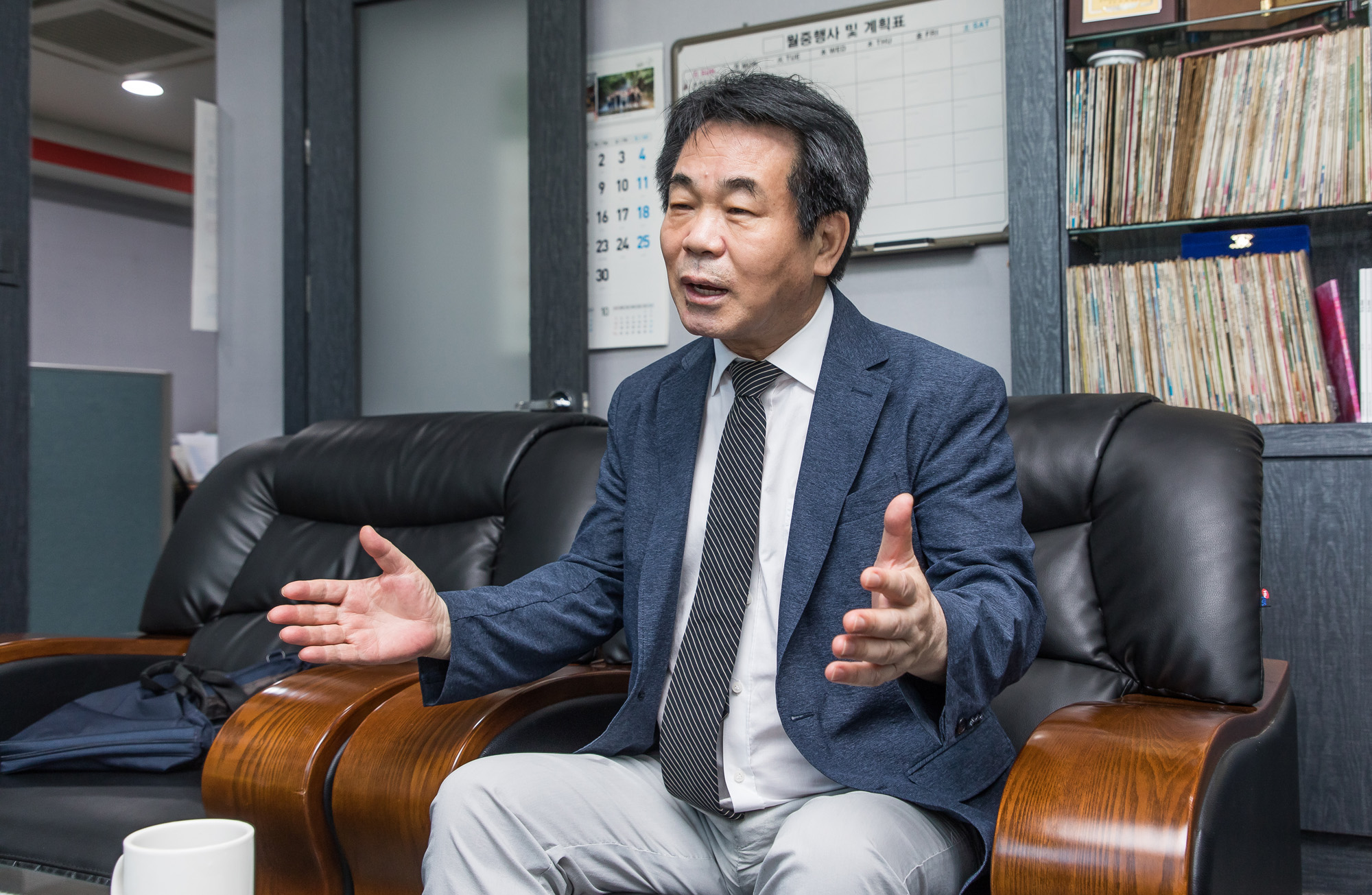 연예;가요;한국가요TV;안영일;김병걸;문희옥