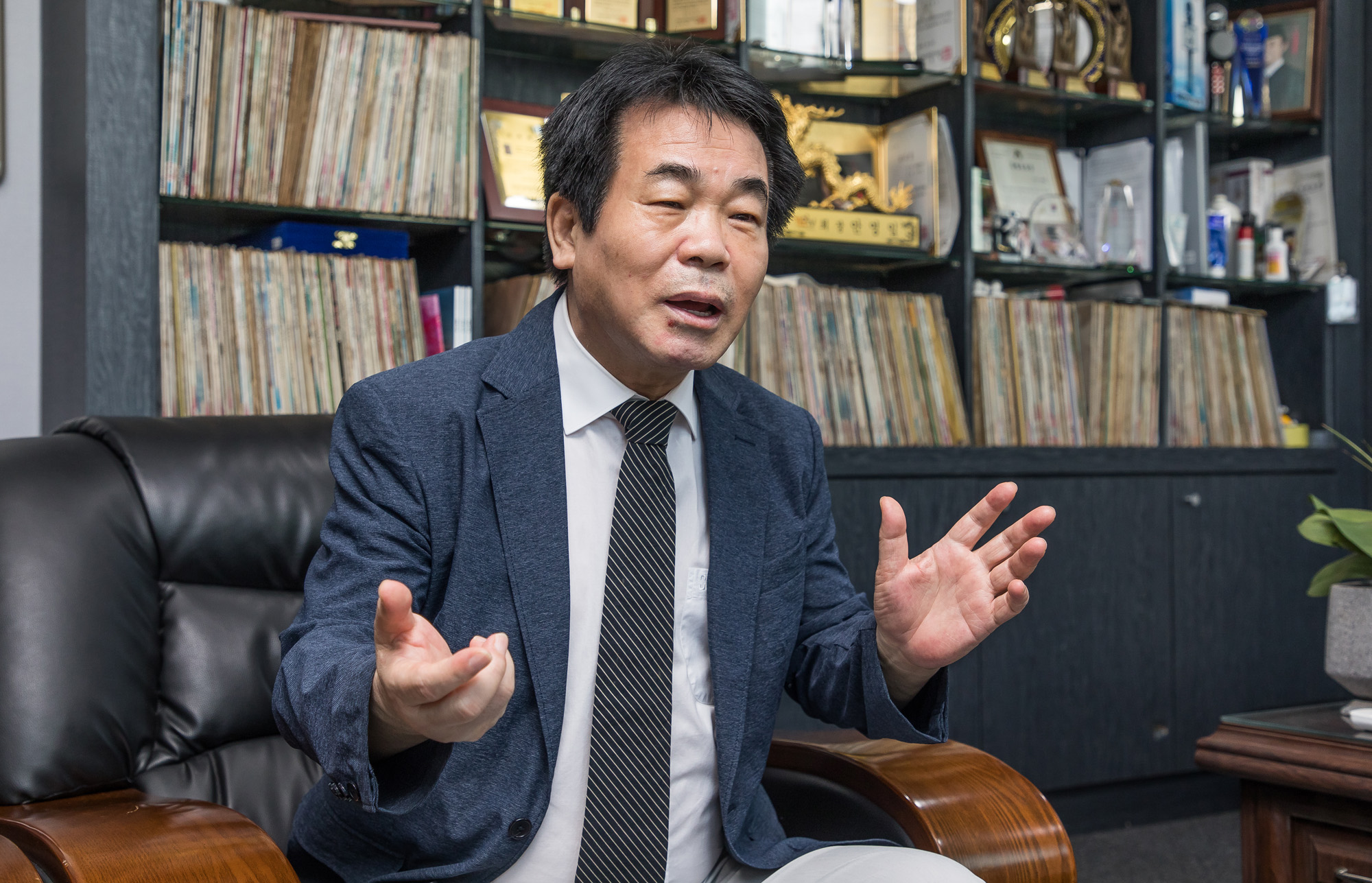 연예;가요;한국가요TV;안영일;김병걸;문희옥