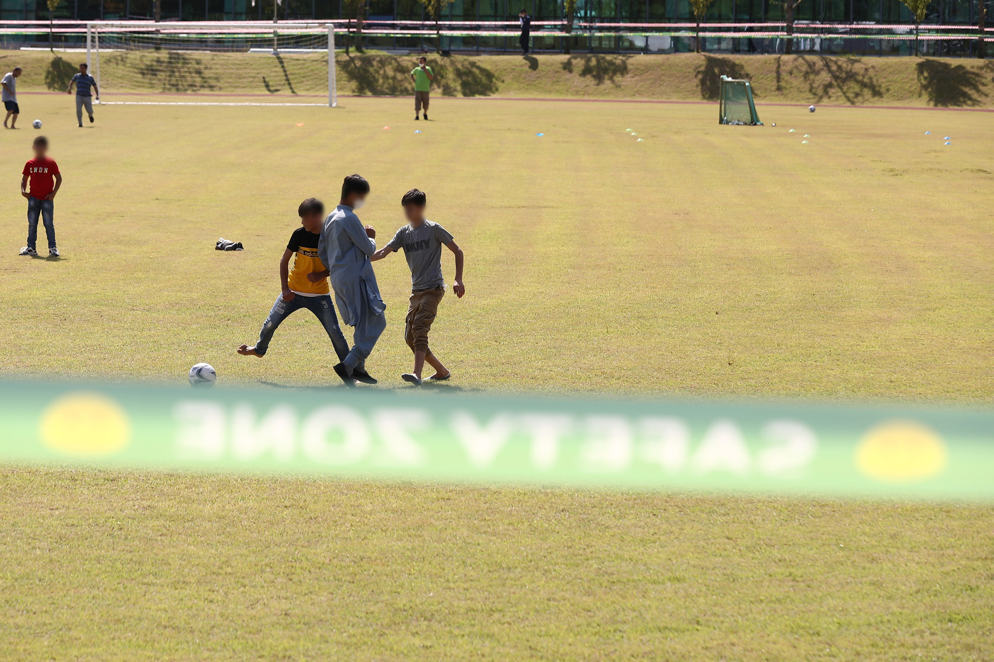 정치;사회;아프간특별기여자;국가공무원인재개발원진천;진천아프간특별기여자;축구하는아프간어린이