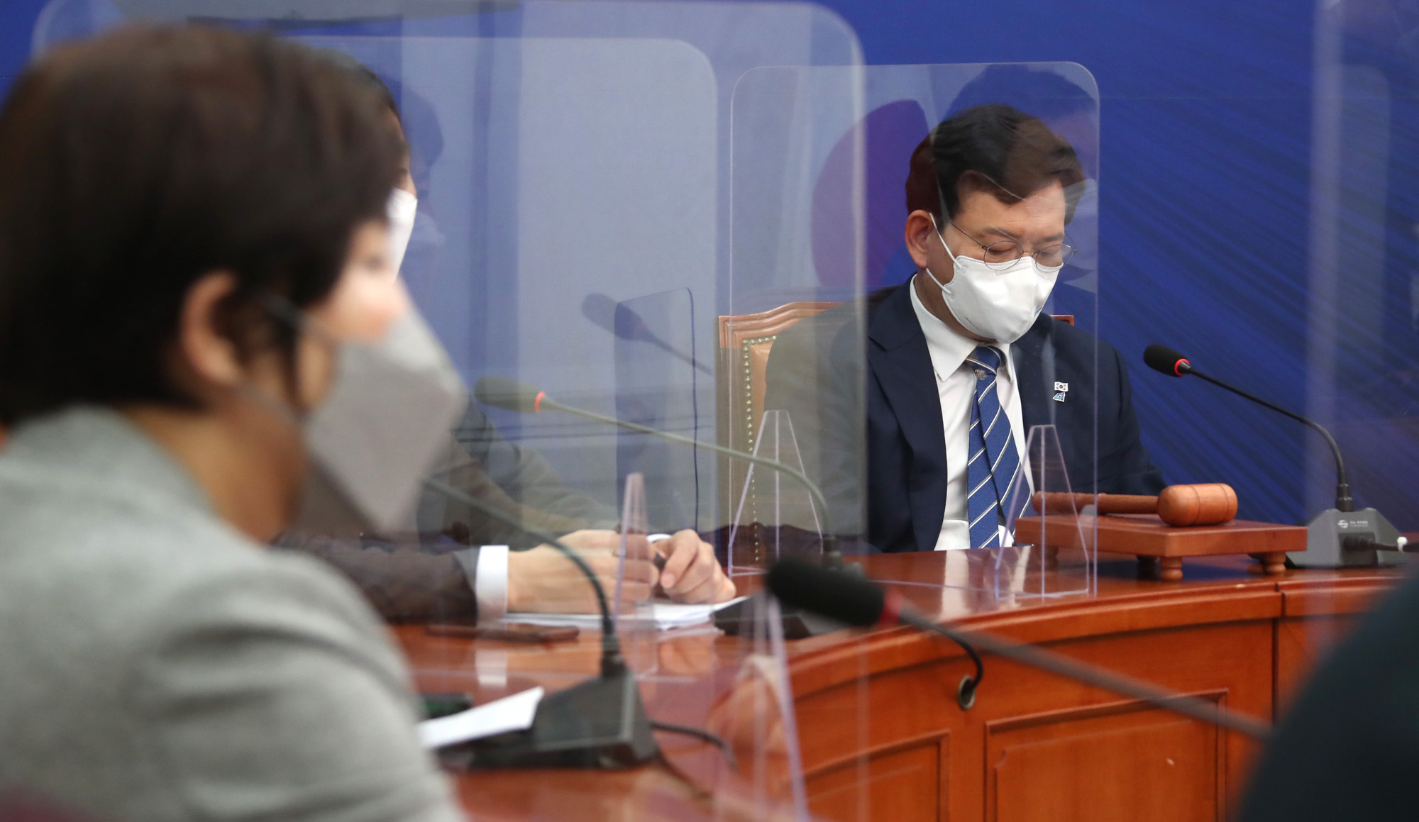 정치;정당;더불어민주당;최고위원회의