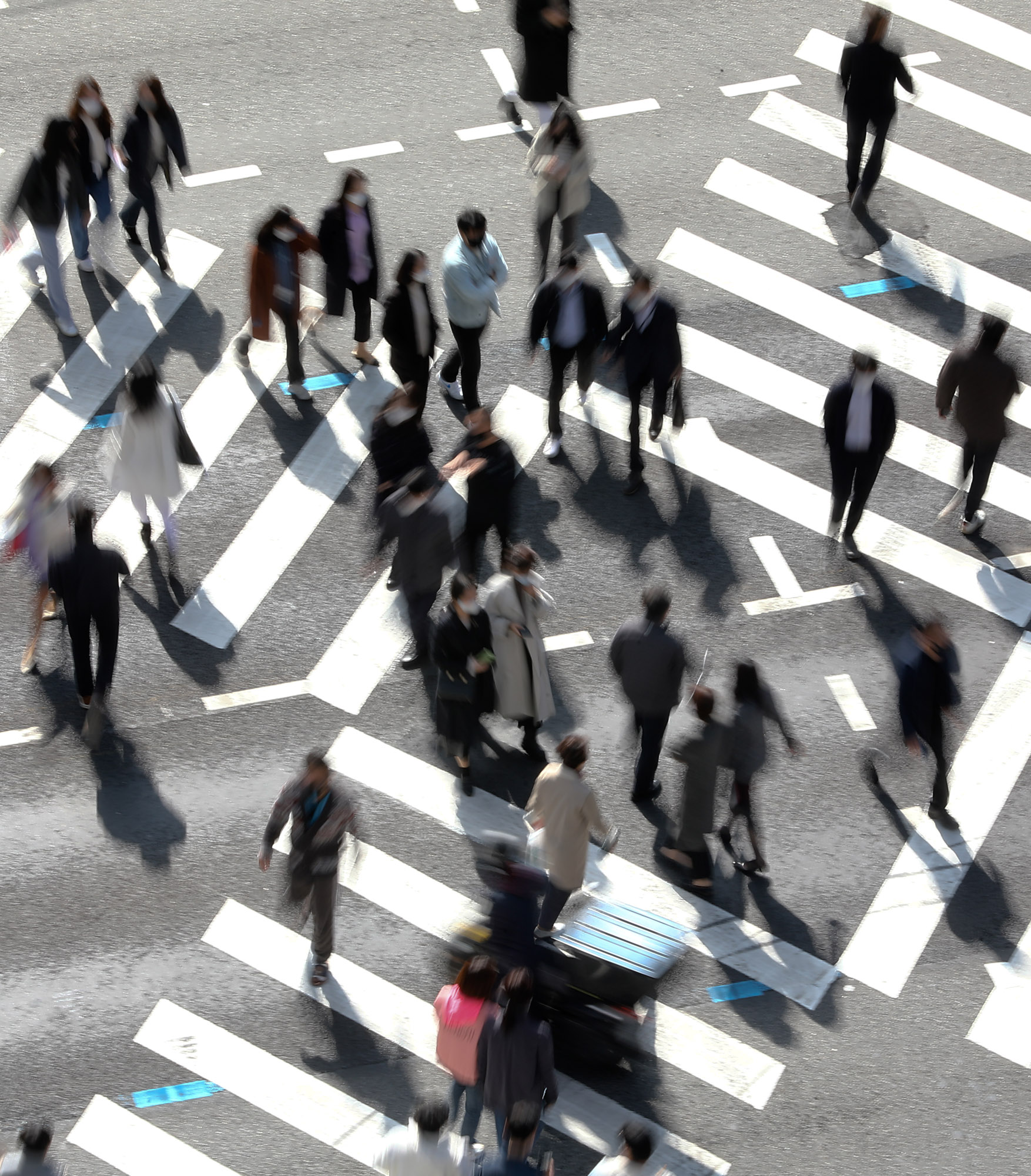 위드코로나;횡단보도;직장인;직장인모습;회사원횡단보도