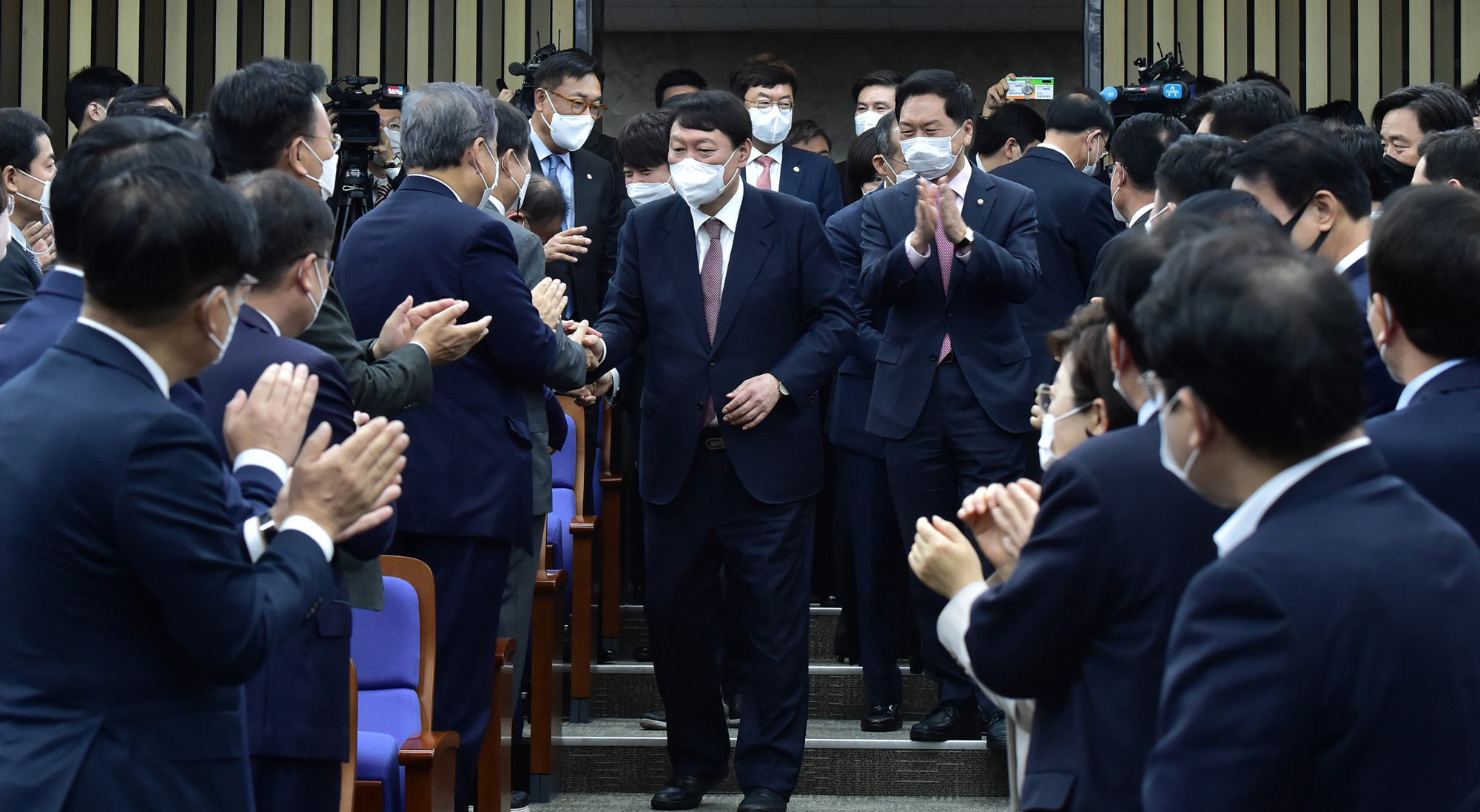 정치;국회;정당;국민의힘;현안보고;의원총회;의총