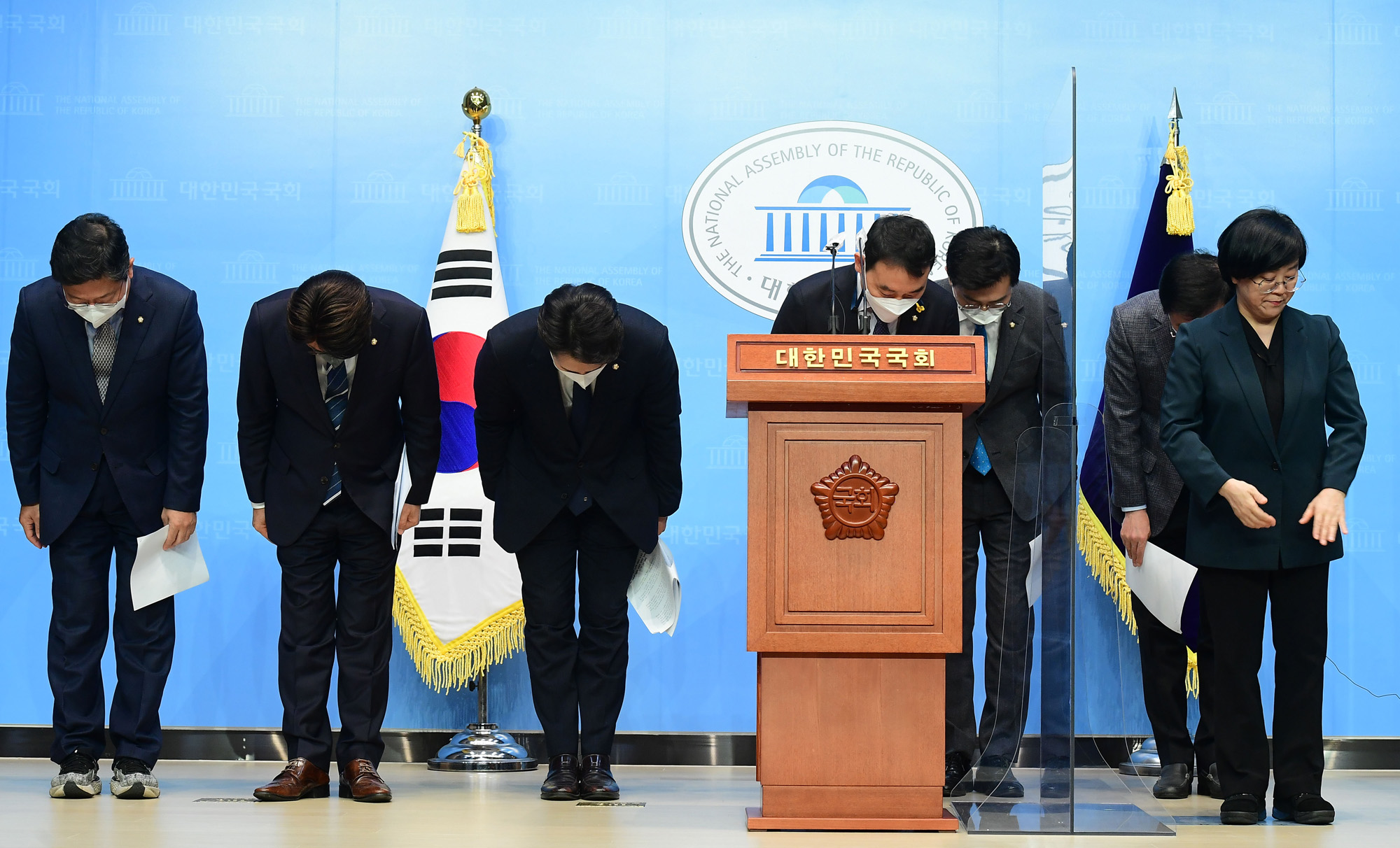 정치;정당;더불어민주당;정당쇄신;정치개혁