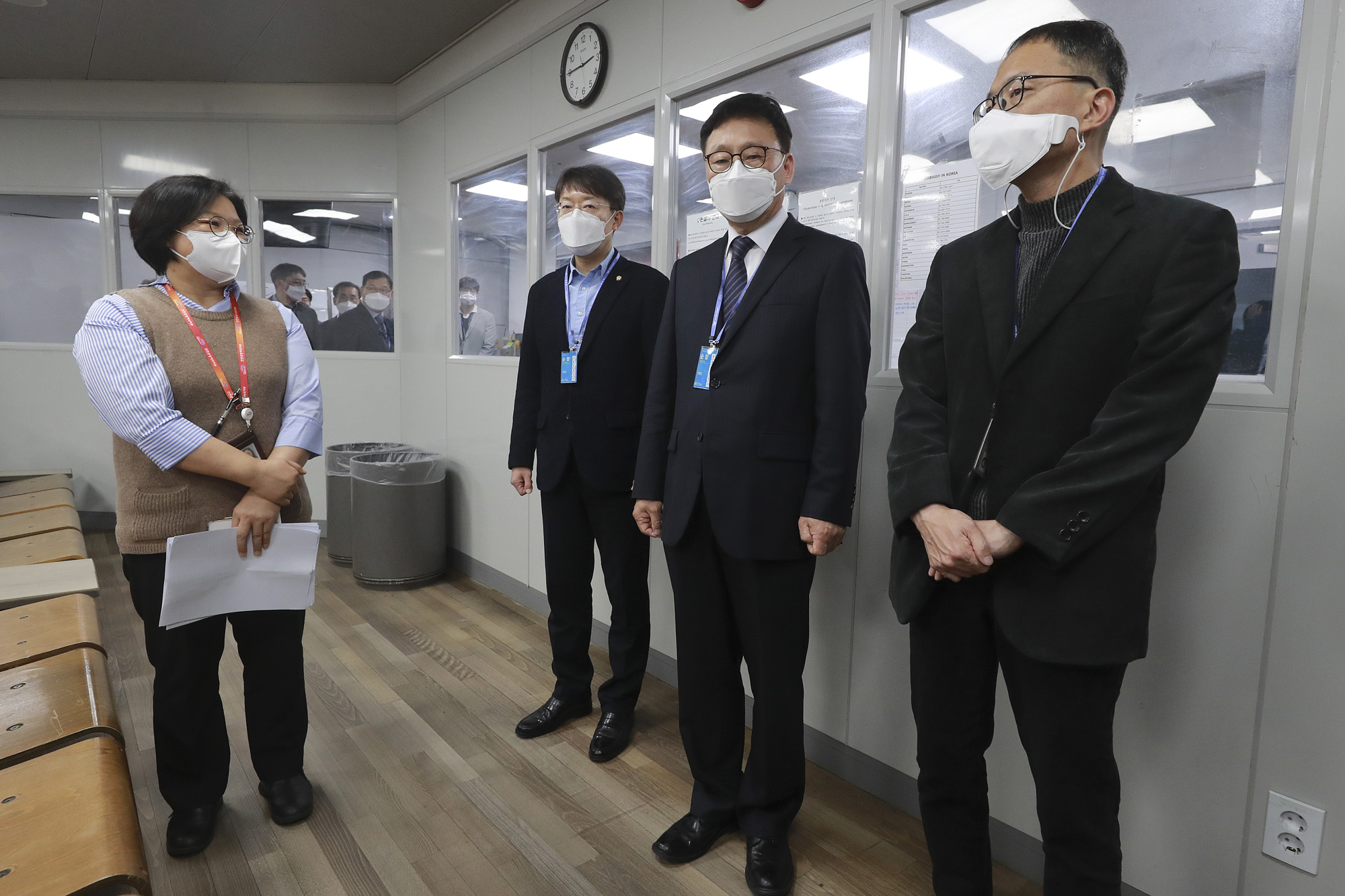 정치;국회;법제사법위원회;인천공항출국대기실 운영실태점검;박광온