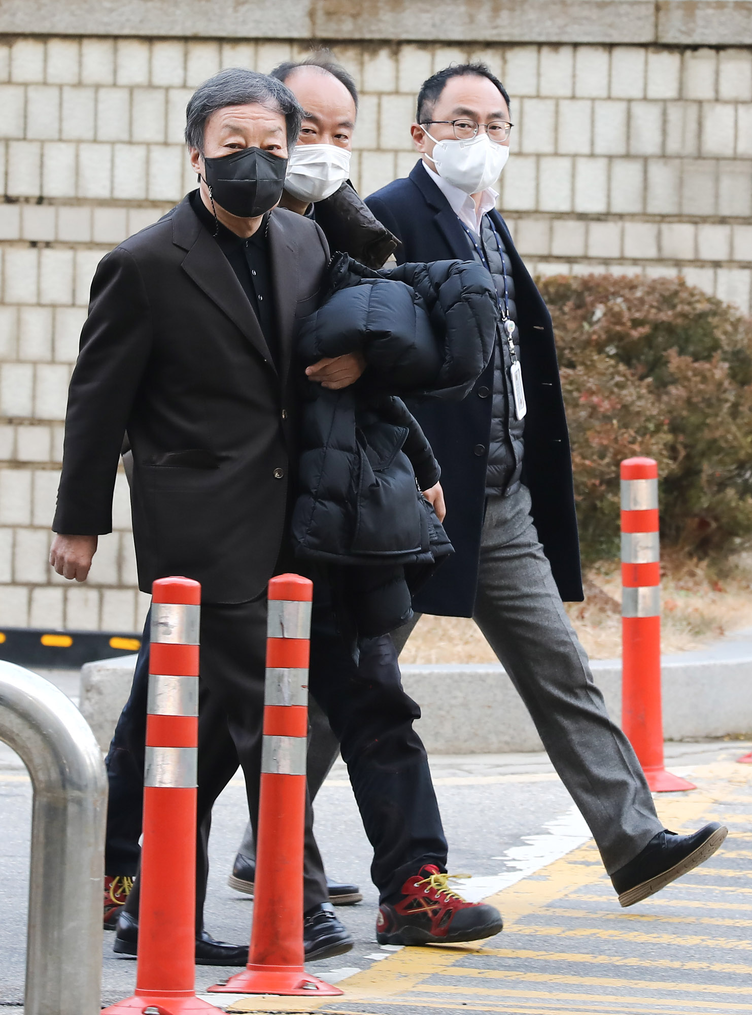 윤우진;윤우진용산세무서장;윤우진스폰서;윤우진접대;윤우진윤대진;윤우진윤석열