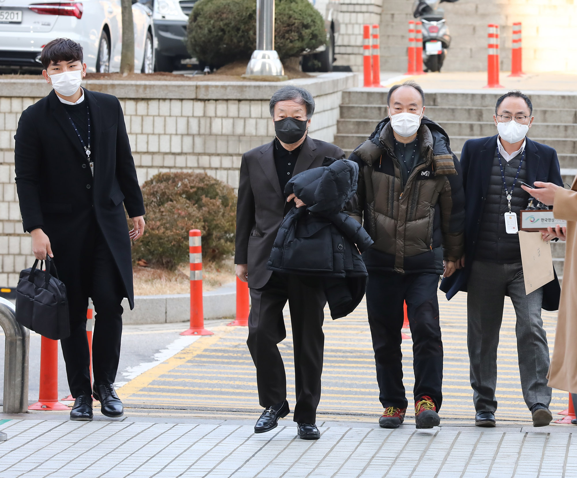윤우진;윤우진용산세무서장;윤우진스폰서;윤우진접대;윤우진윤대진;윤우진윤석열