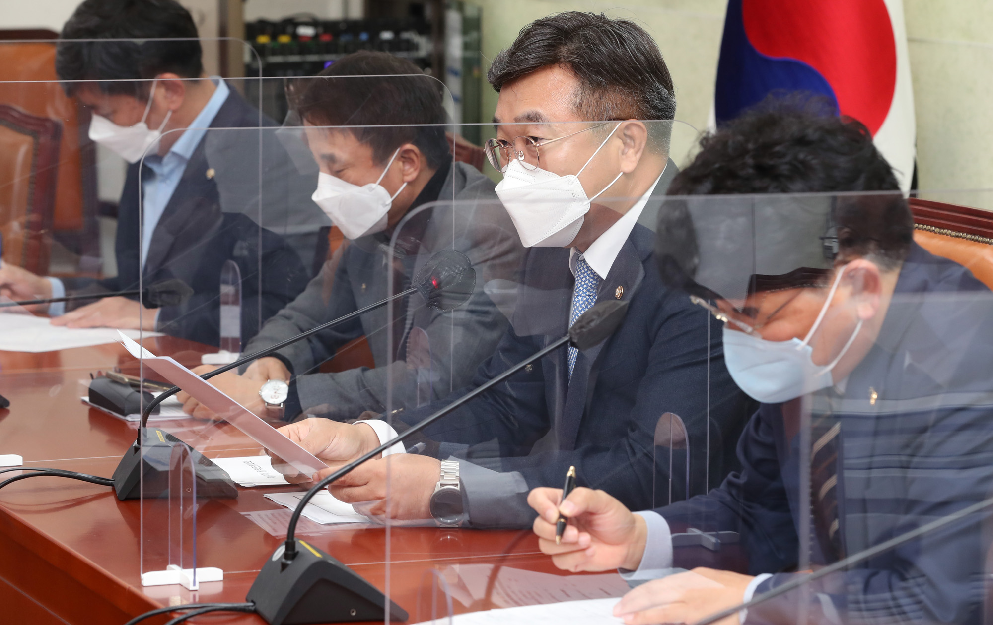 정치;더불어민주당;정책조정회의