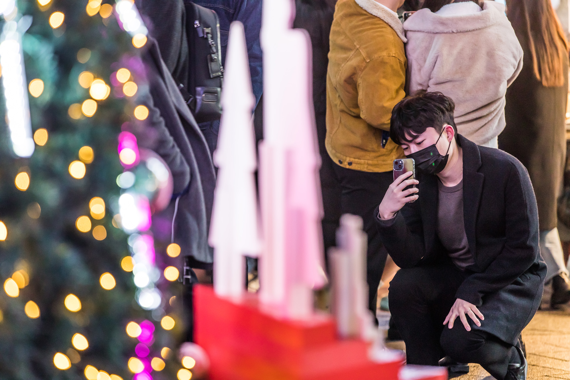 사회;세태;공휴일;성탄절;크리스마스이브;명동거리;신세계백화점;롯데백화점;루미나리에