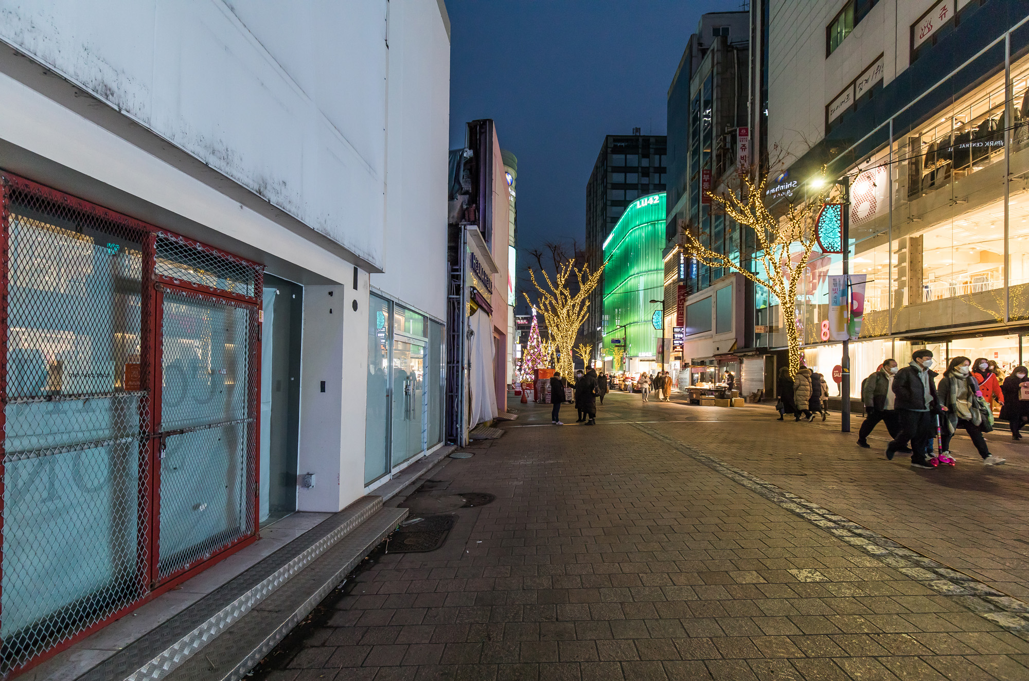 사회;세태;코로나19;신종코로나바이러스감염증;코로나폐업;코로나여파;명동거리스케치;명동상가스케치