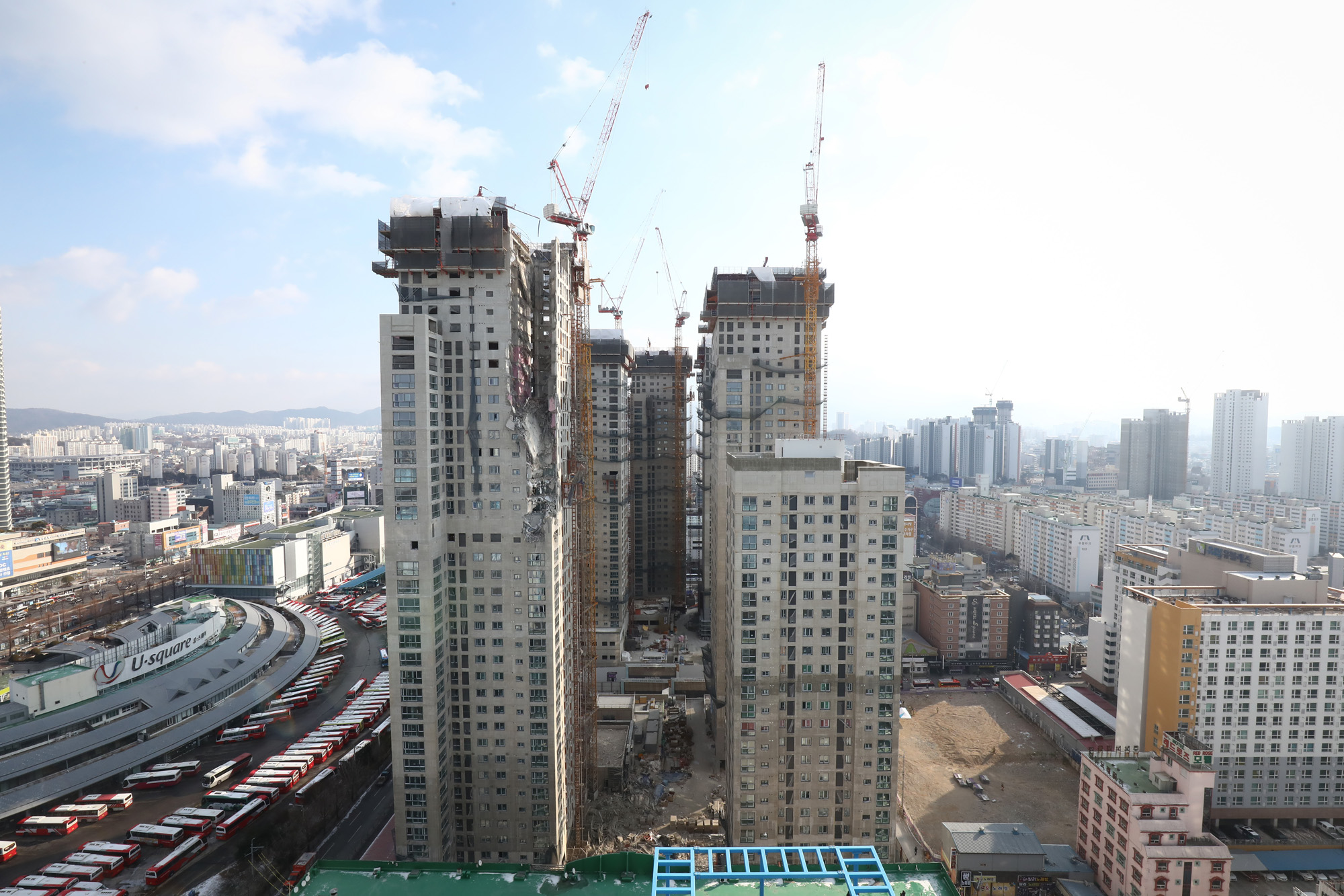 전라남도 광주 화정 아이파크 공사현장 붕귀