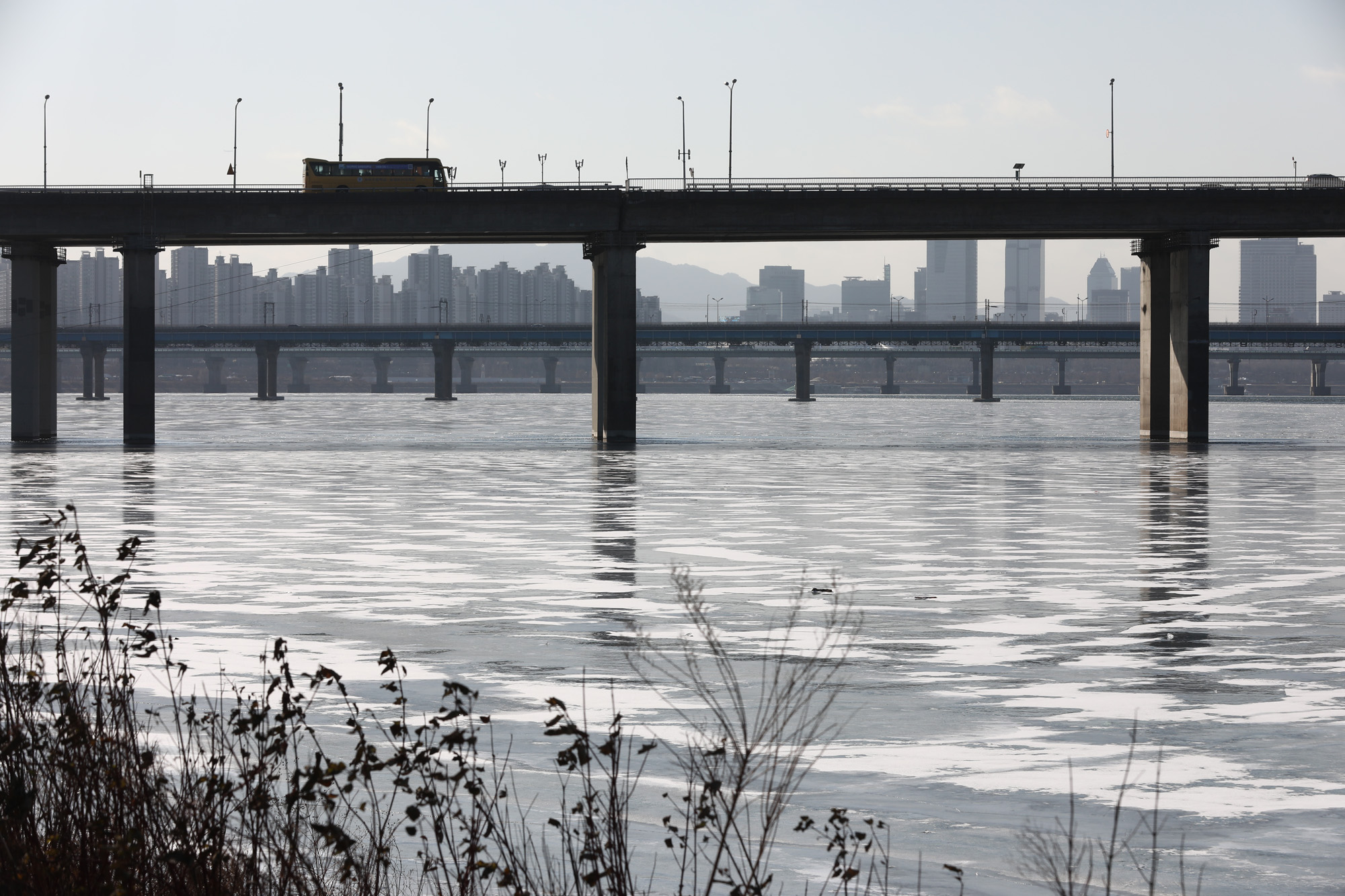 사회;날씨;한파특보;한강얼음;올림픽대교얼음;겨울추위날씨