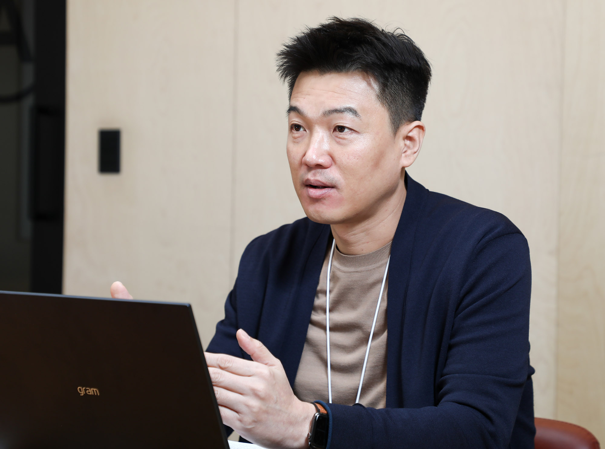 김효식;김효식총괄이사;썸싱;썸씽;썸싱코인;랜선노래방