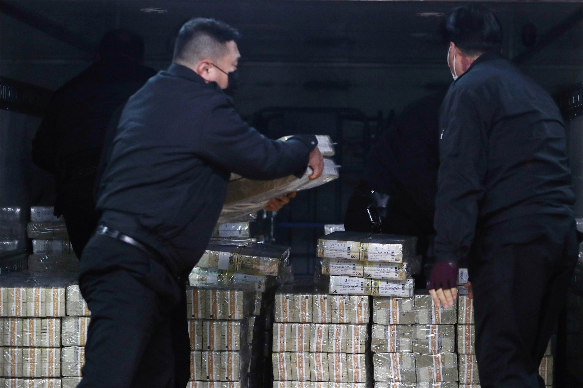 설 명철 한국은행 자금 돈 방출