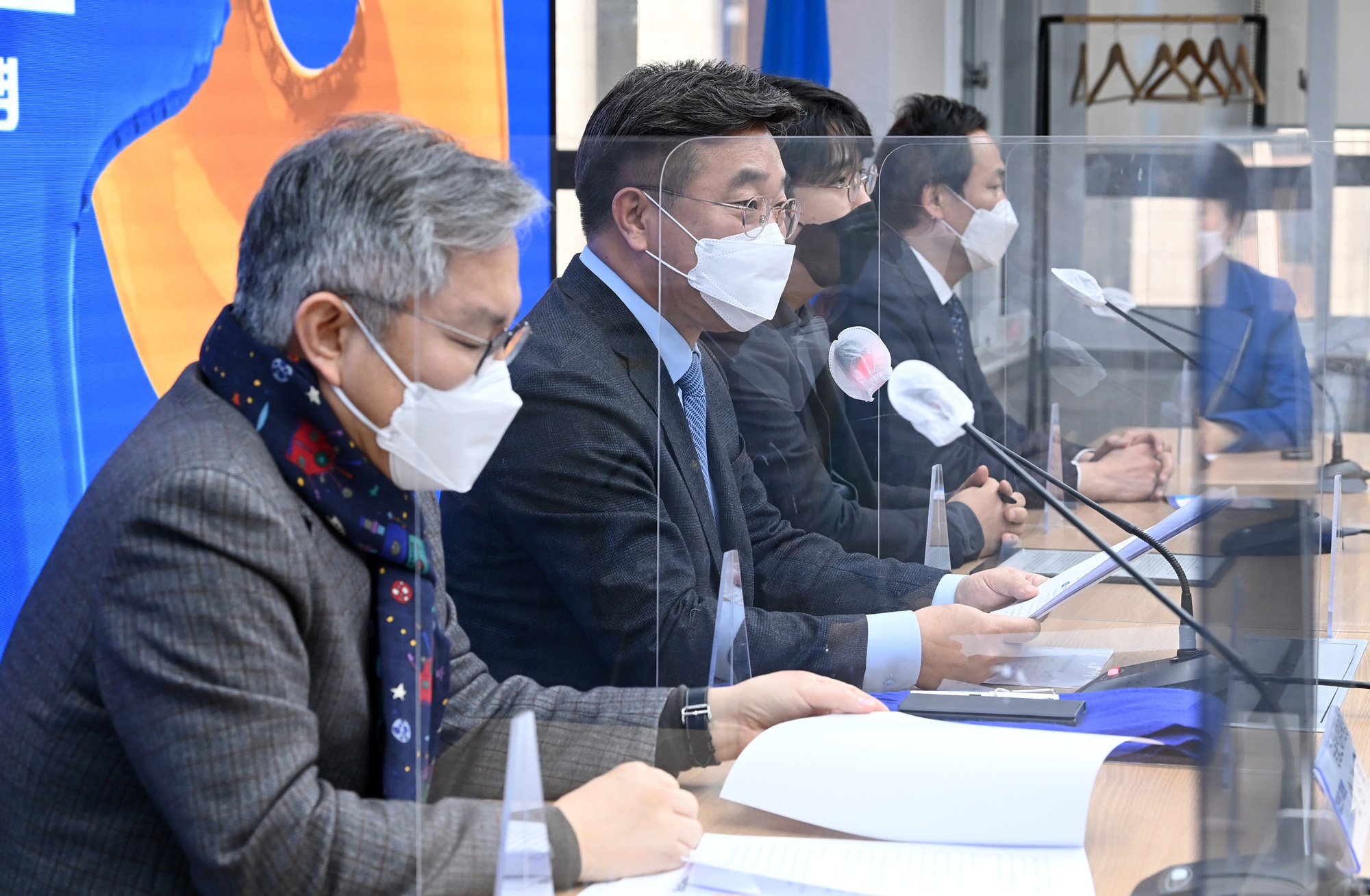 정치;정당;더불어민주당;국가인재 발표;선대위 본부장단 회의