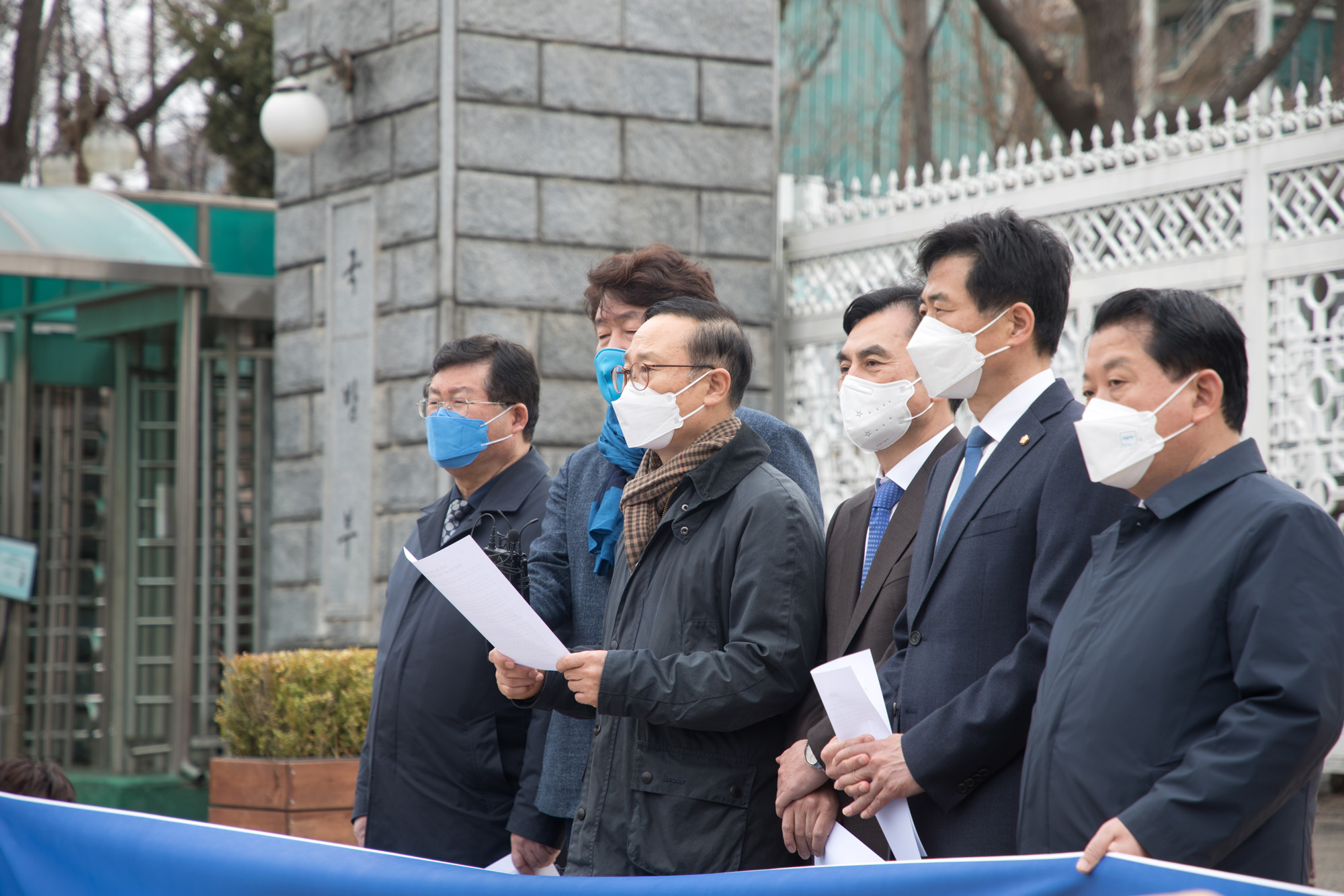정치;정당;더불어민주당;국방위원;국방부;청와대;이전
