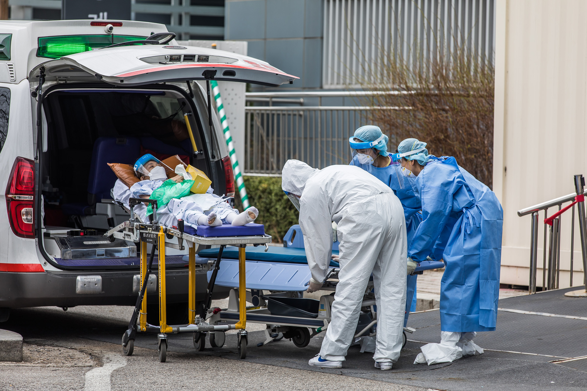 사회;건강;세태;전염병;판데믹;코로나19;신종코로나바이러스감염증;서울의료원;코로나환자이송