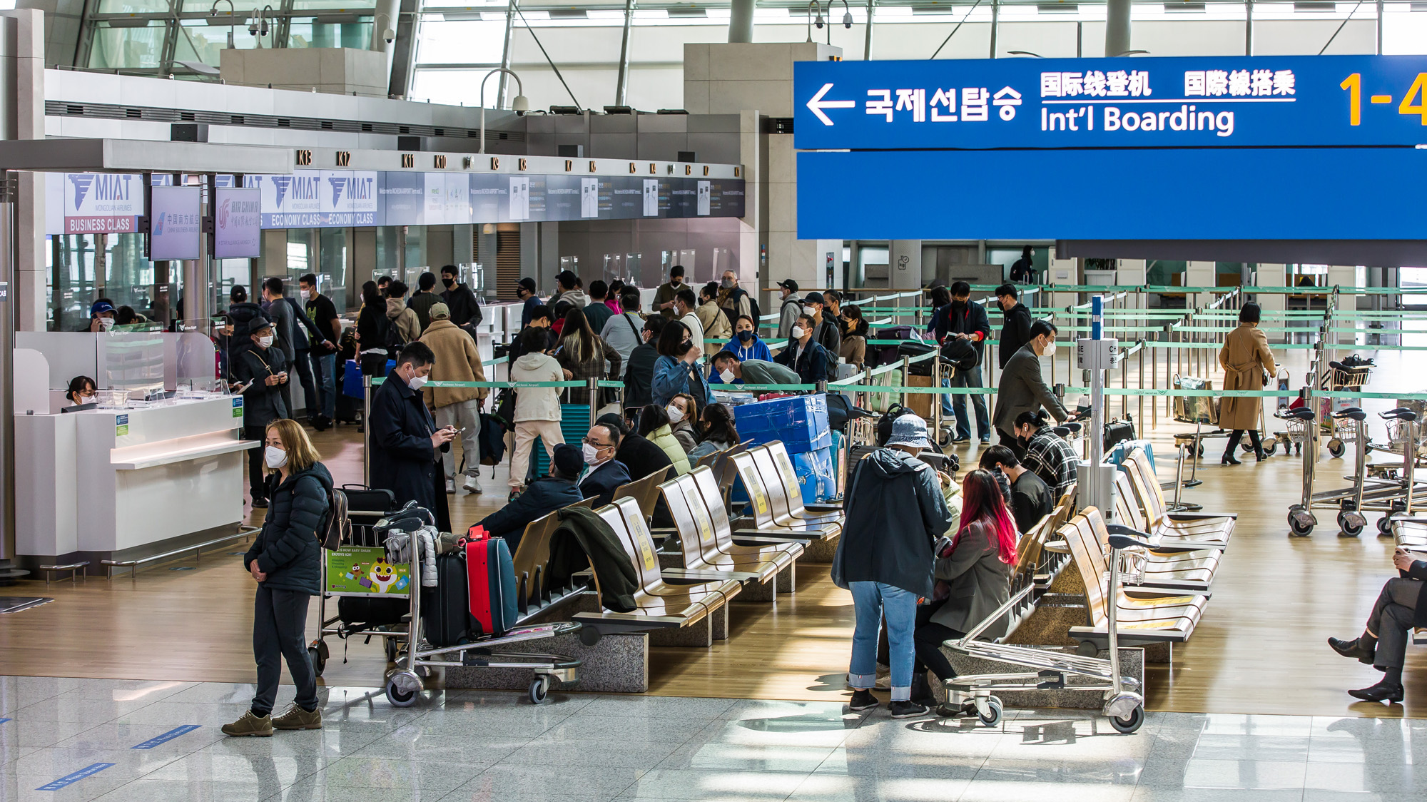 사회;세태;인천국제공항;인천공항출국장;해외여행객;공항이용객;방역조치완화