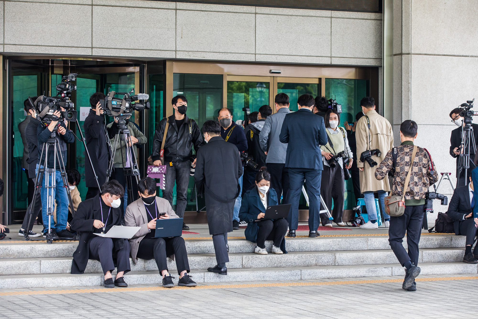 정치;사회;법조;검찰;대검찰청;전국고검장회의;검수완박;검찰수사권조정;검찰수사권완전박탈;긴급전국고검장회의;조종태;광주고검장;여환섭;대전고검장