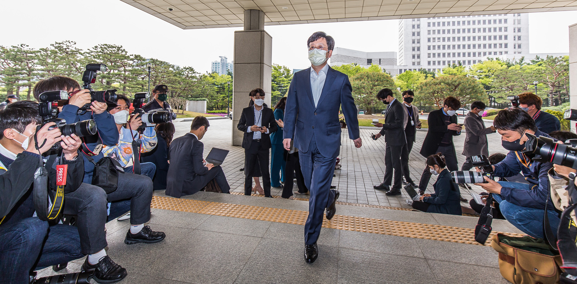 정치;사회;법조;검찰;대검찰청;전국고검장회의;검수완박;검찰수사권조정;검찰수사권완전박탈;긴급전국고검장회의;조종태;광주고검장;여환섭;대전고검장