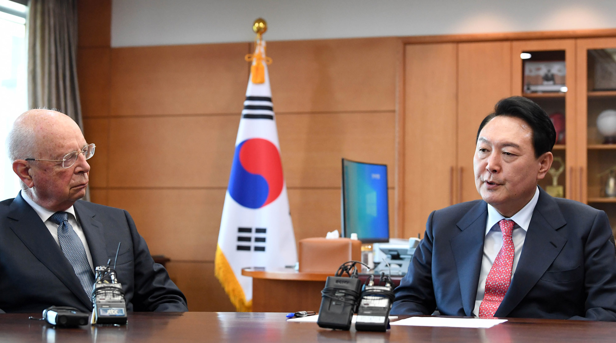 윤석열;윤석열클라우스슈밥;윤석열접견
