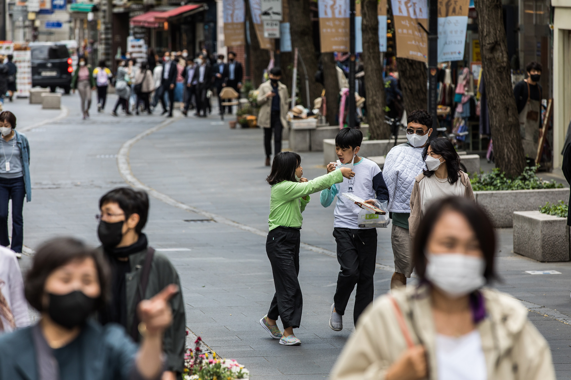 사회;건강;의료;코로나19;신종코로나바이러스감염증;사회적거리두기;실외마스크착용의무해제;실외마스크의무화해제;노마스크