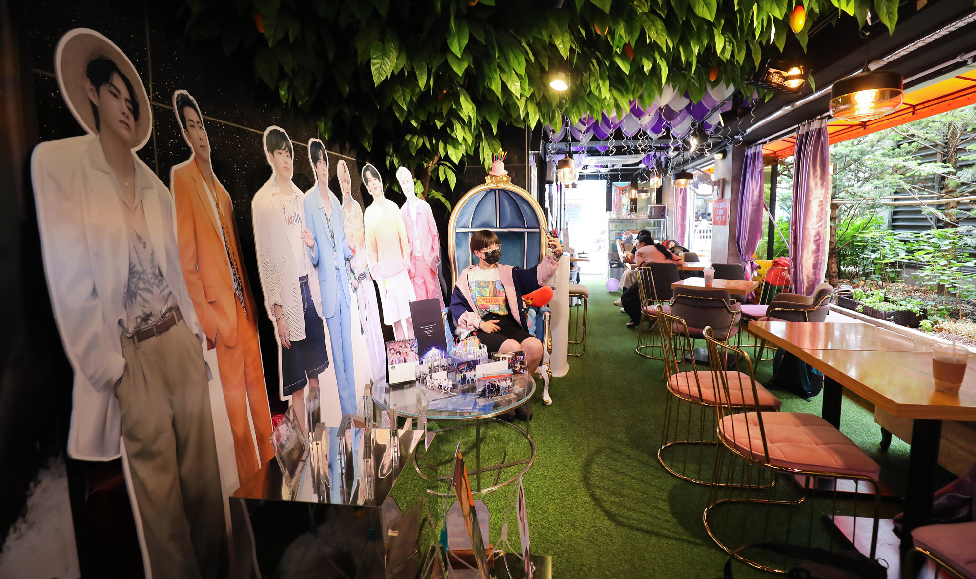 방탄소년단;아미;bts;하이브;외국팬