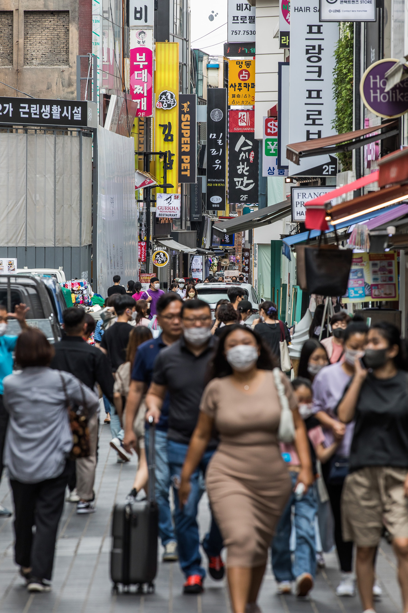 사회;세태;코로나19;신종코로나바이러스감염증;사회적거리두기해제;명동거리;명동거리인파