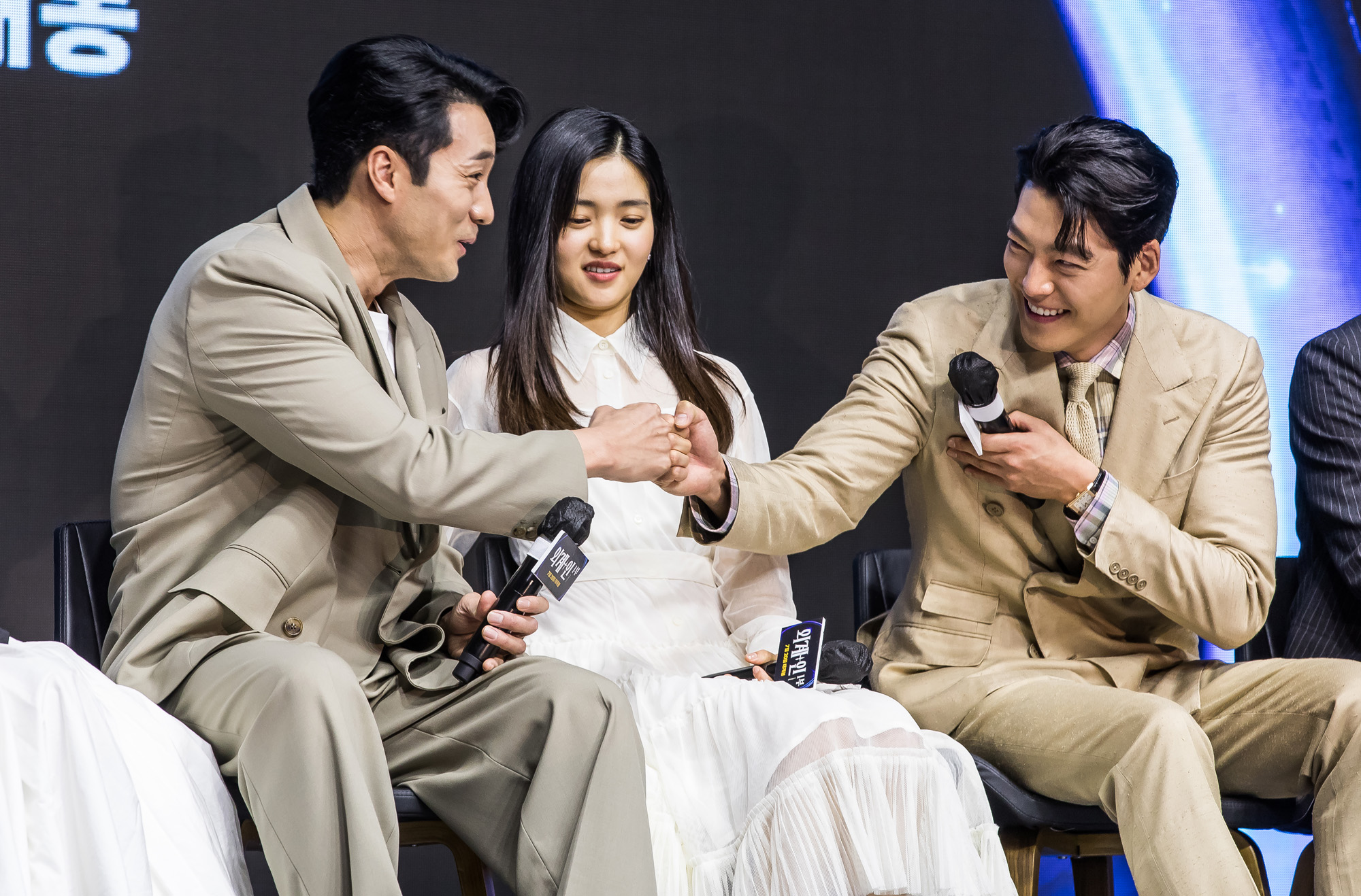 연예;영화;한국영화;외계+인1부;외계+인1부제작보고회;김의성;조우진;염정아;소지섭;김태리;김우빈;류준열;최동훈감독;콘래드서울