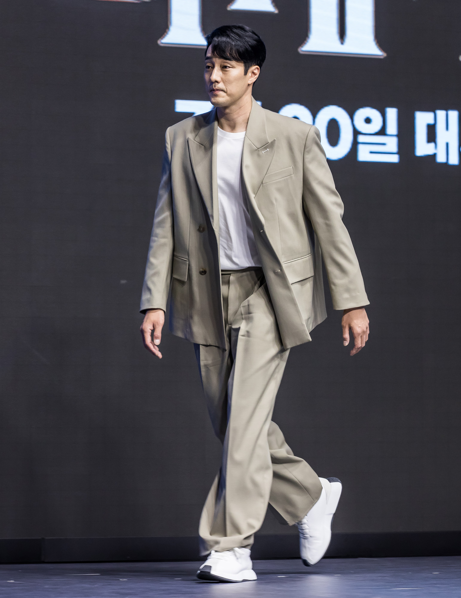 연예;영화;한국영화;외계+인1부;외계+인1부제작보고회;김의성;조우진;염정아;소지섭;김태리;김우빈;류준열;최동훈감독;콘래드서울