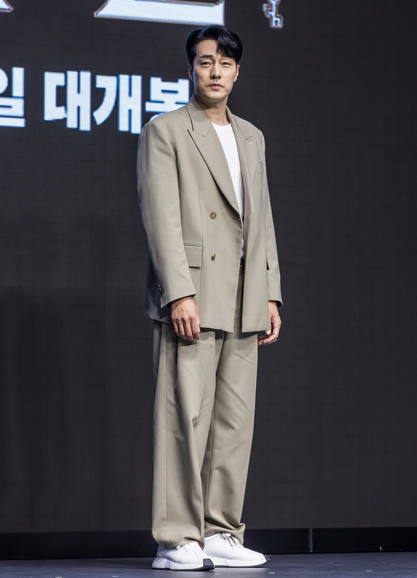 연예;영화;한국영화;외계+인1부;외계+인1부제작보고회;김의성;조우진;염정아;소지섭;김태리;김우빈;류준열;최동훈감독;콘래드서울