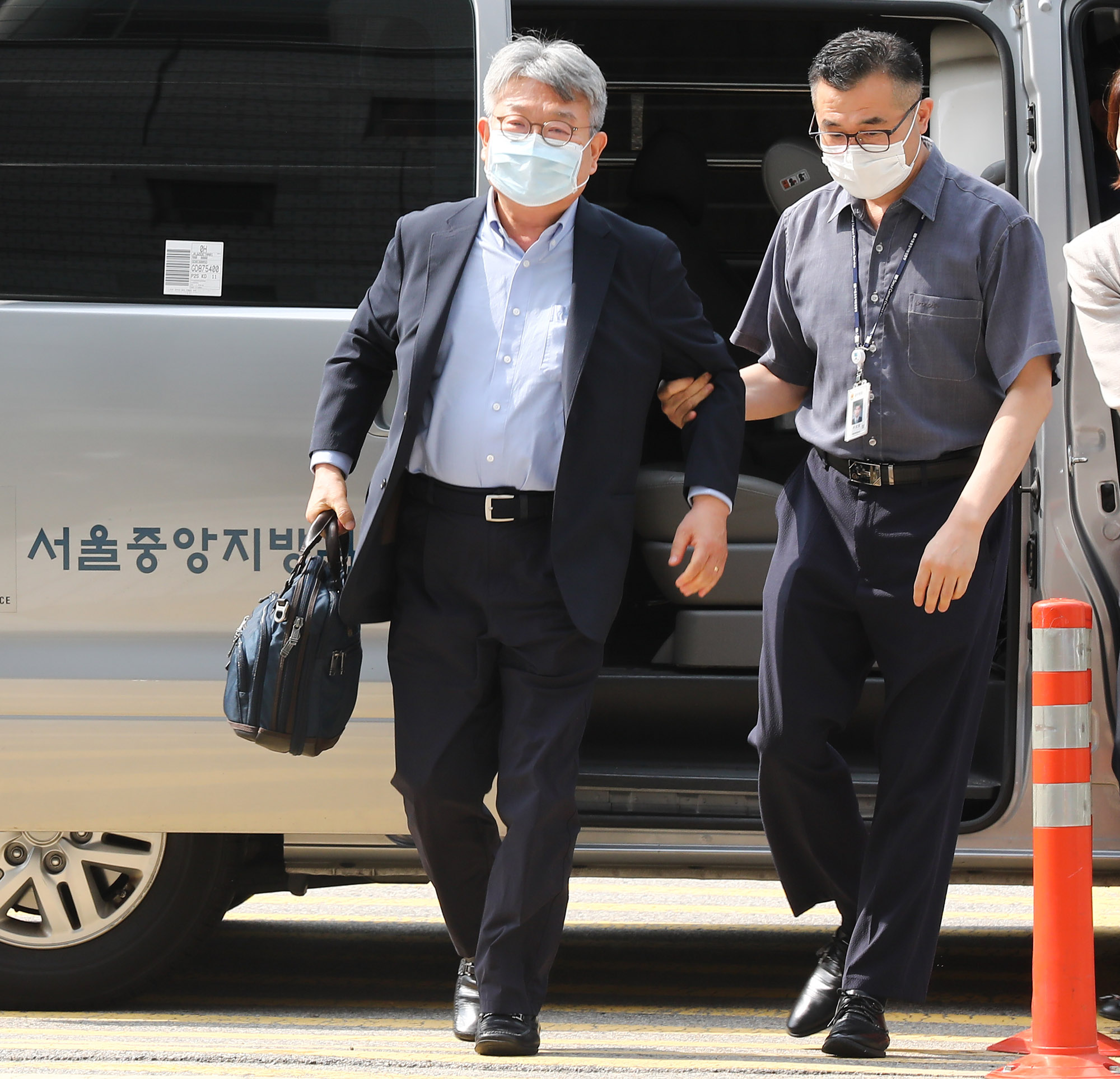 민유성;민유성산업은행장;민유성롯데;민유성신동주;민유성신동빈;민유성영장실질심사;민유성법원