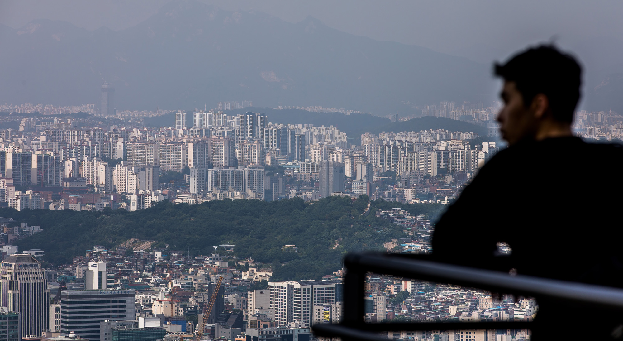 경제;부동산;아파트;서울아파트;서울시내아파트;아파트단지전경;남산;부동산영끌족;영끌족상환부담;집값폭락;아파트값폭락