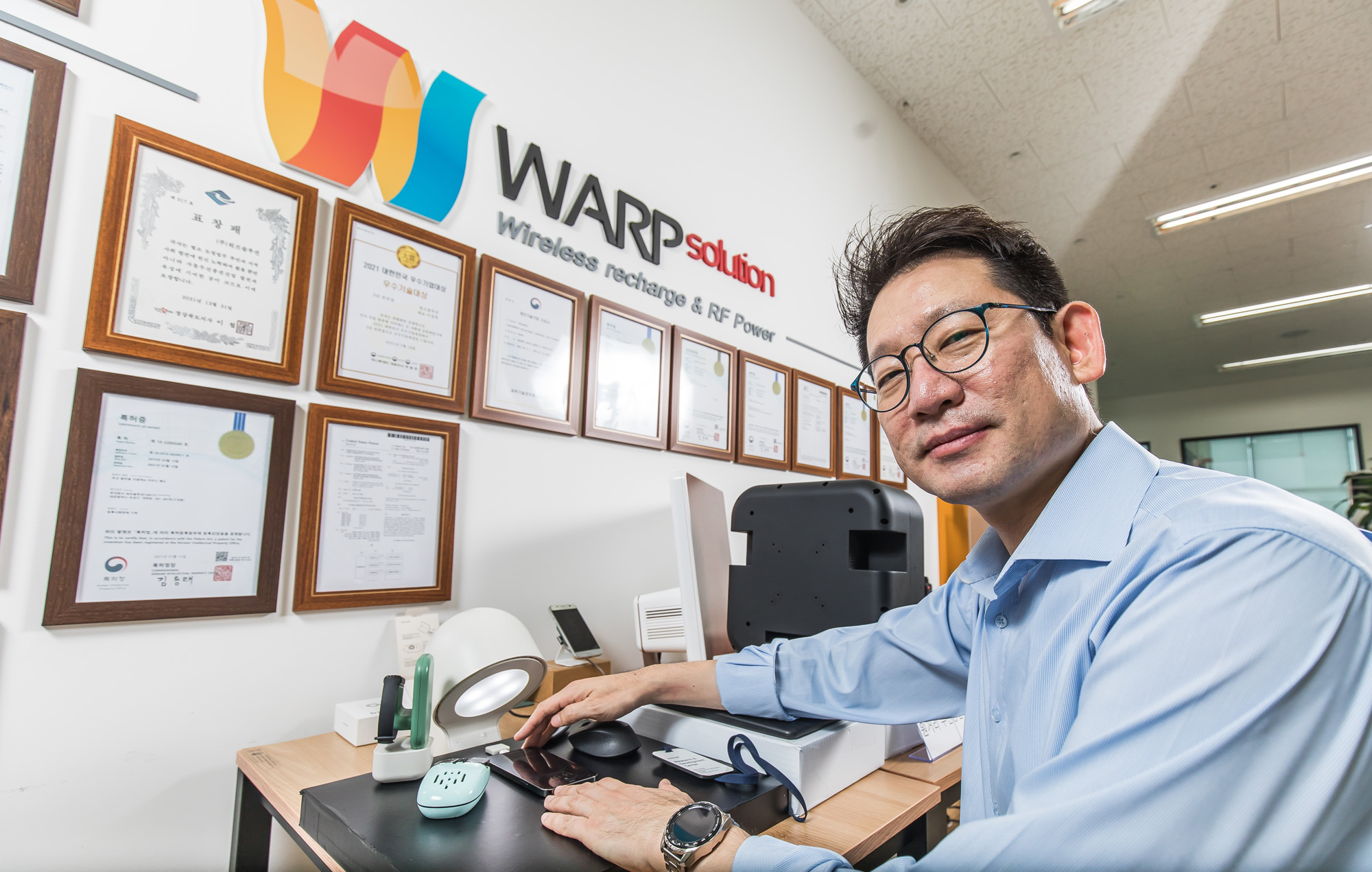 경제;스타트업;기업;중소기업;IT기업;무선충전기술;무선주파수기반무선충전;RF기반원거리무선충전;워프솔루션;이경학