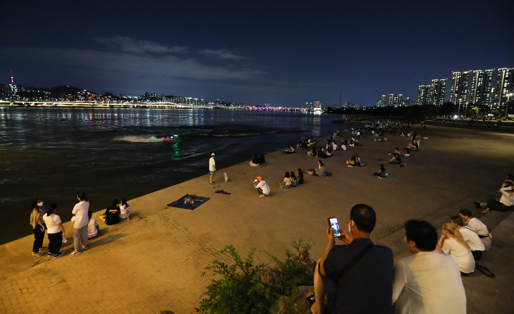 반포한강공원;열대야;여름;무더위;심야힌강공원