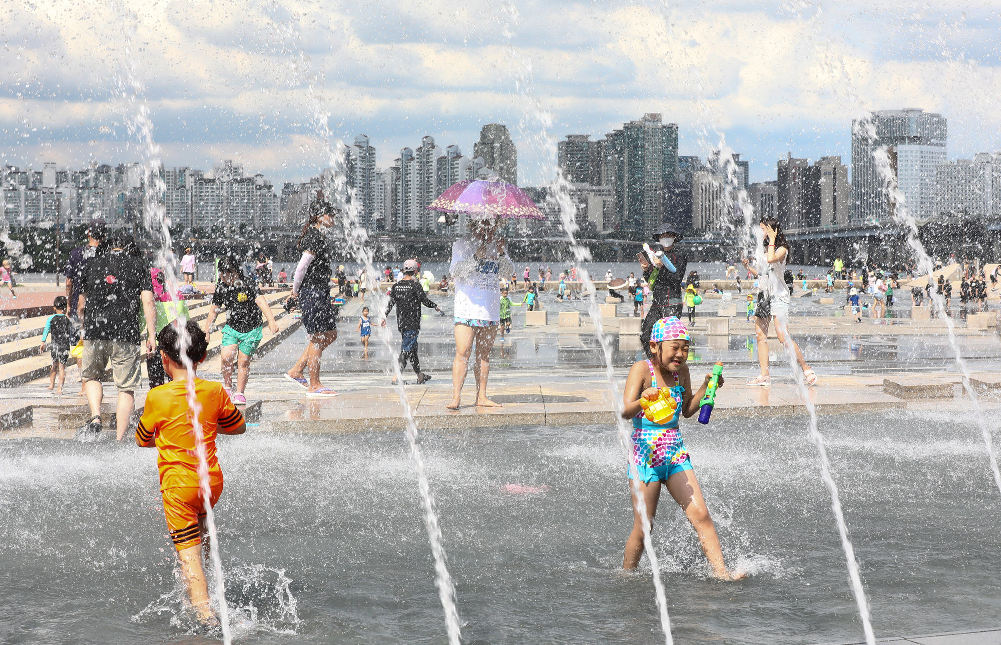 폭염;여의도물빛광장;여의도공원