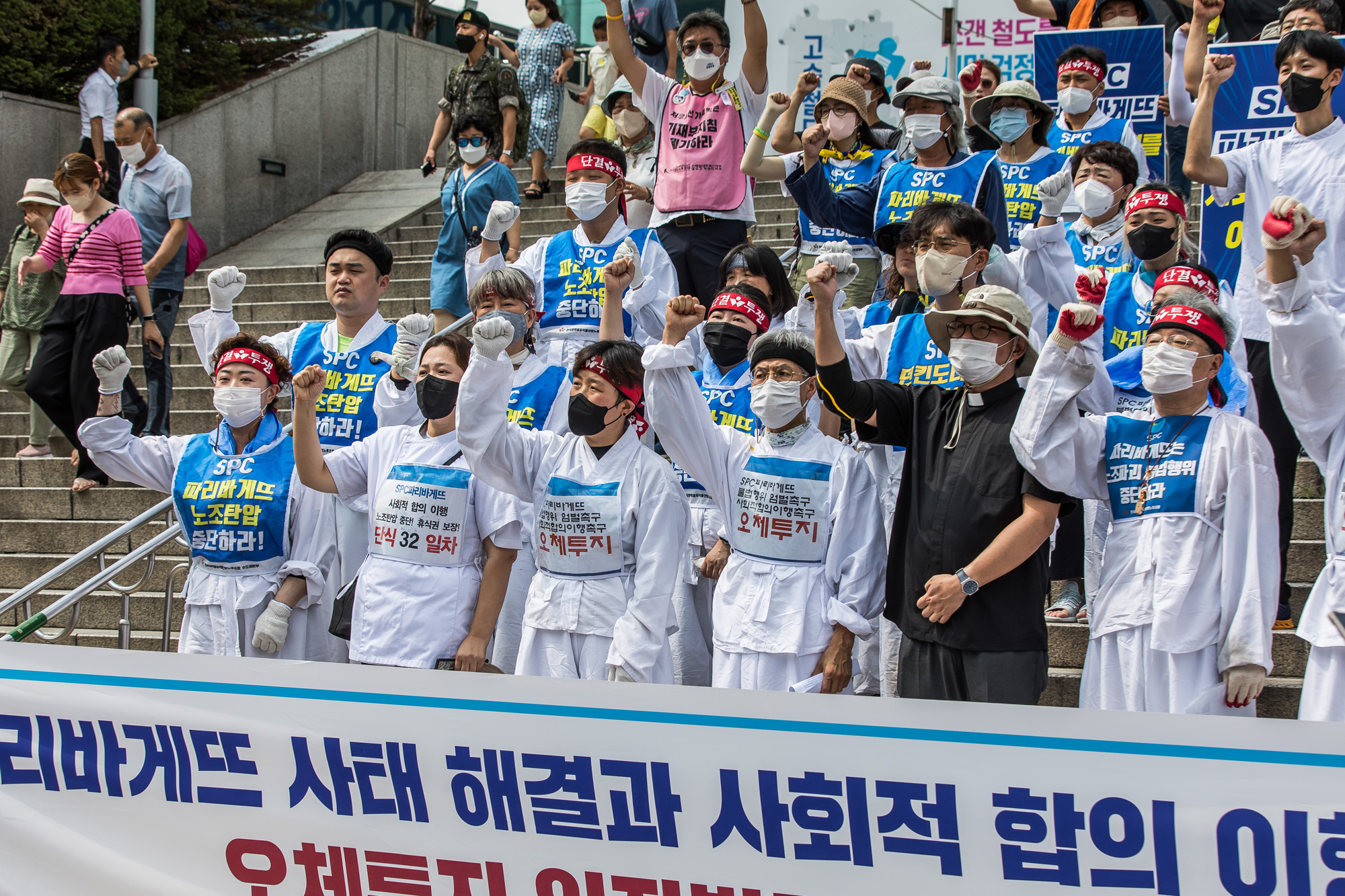 사회;집회;시위;기자회견;SPC;파리바게트;파리바게트사태;오체투지;파리바게트사회적합의이행촉구